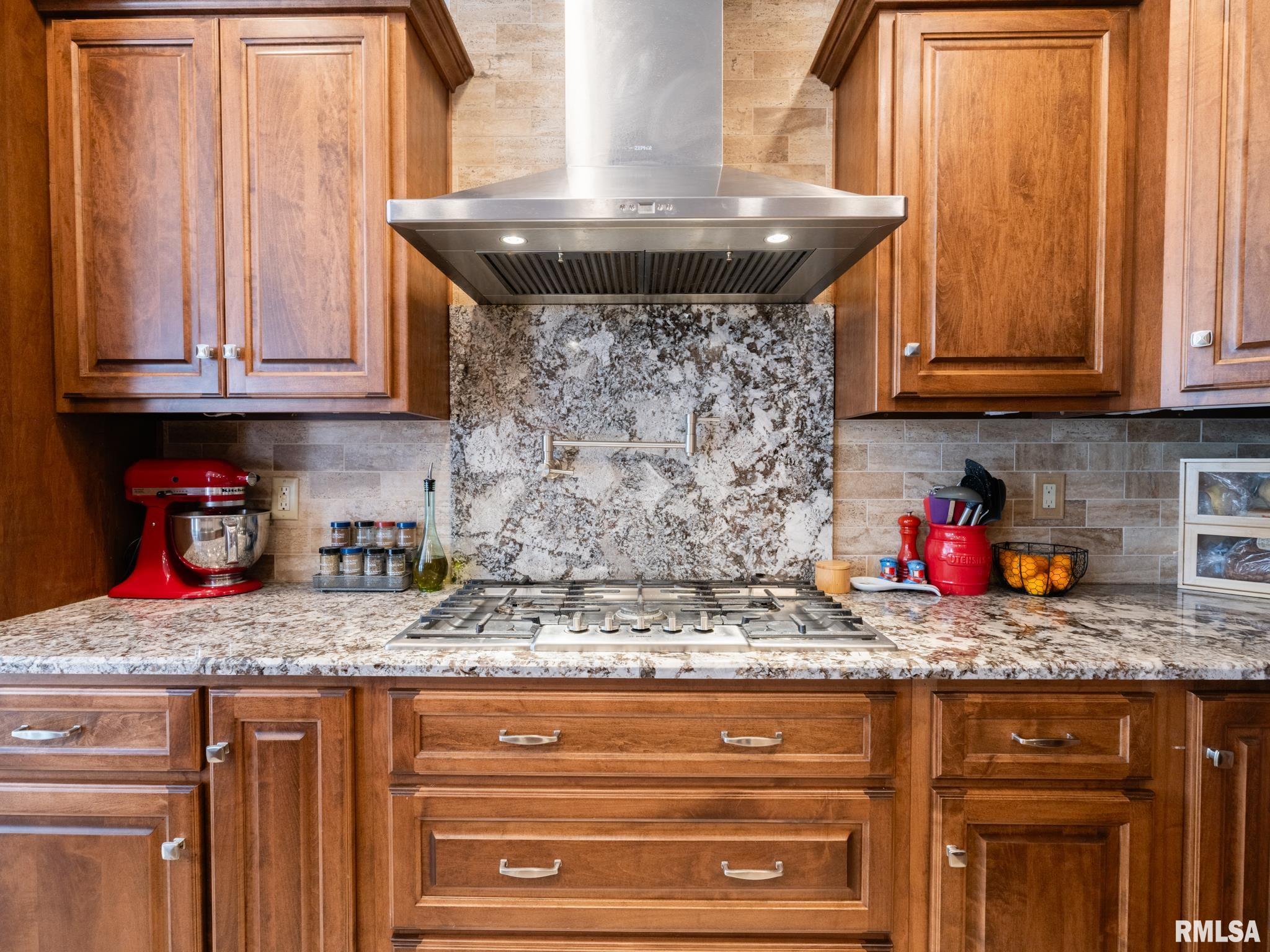 5800 W EAGLECREEK Drive