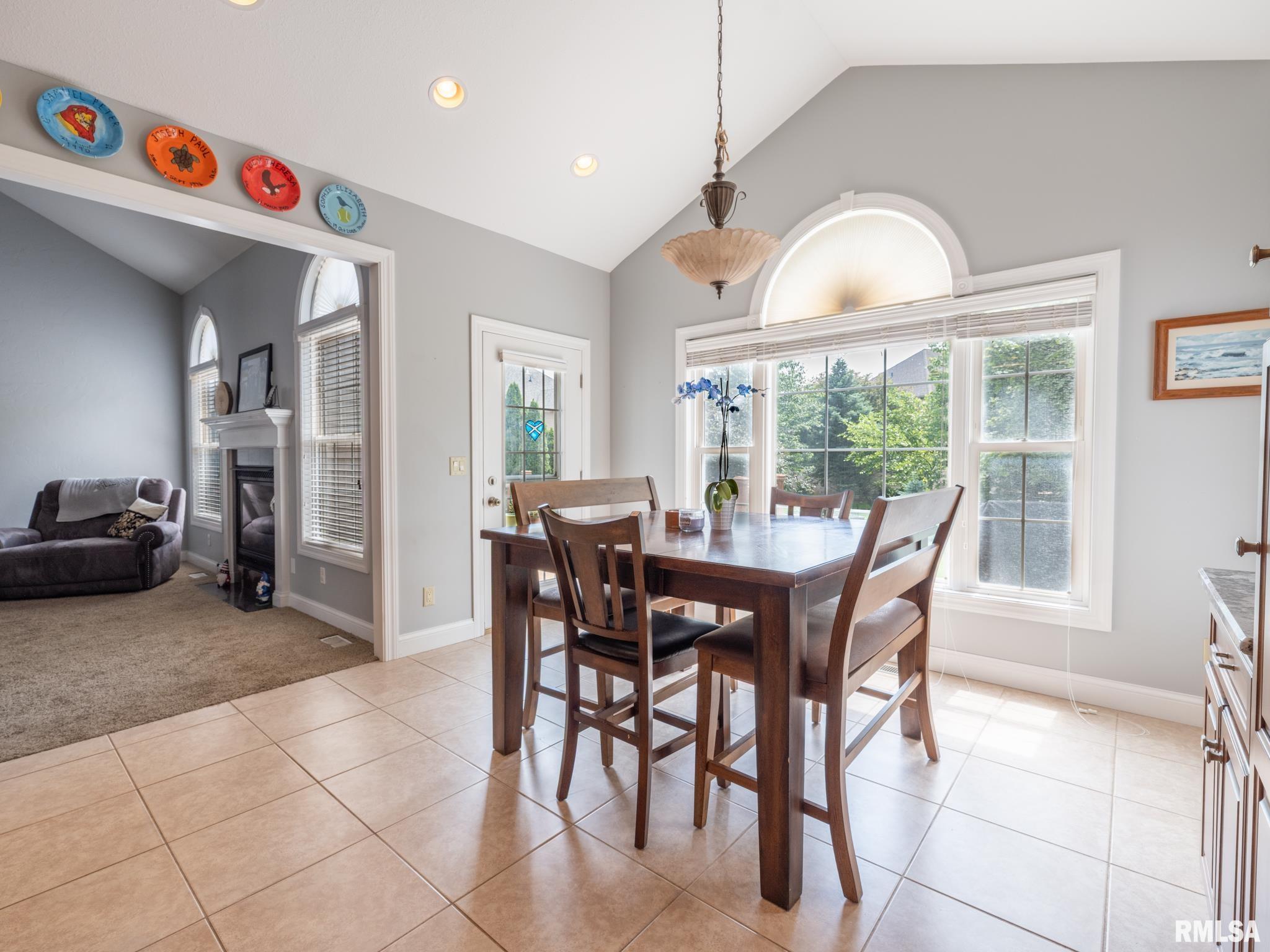 5800 W EAGLECREEK Drive