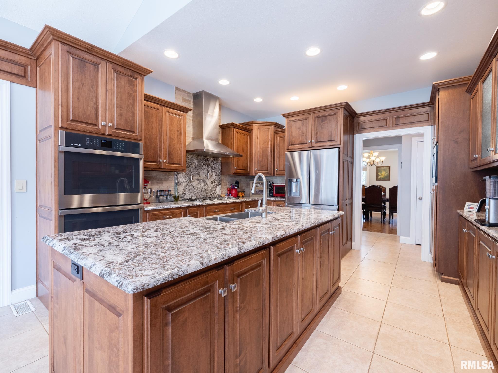 5800 W EAGLECREEK Drive