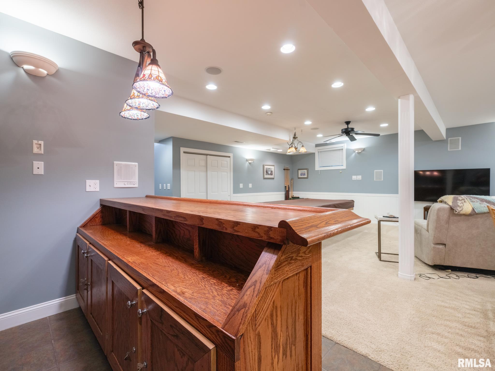 5800 W EAGLECREEK Drive