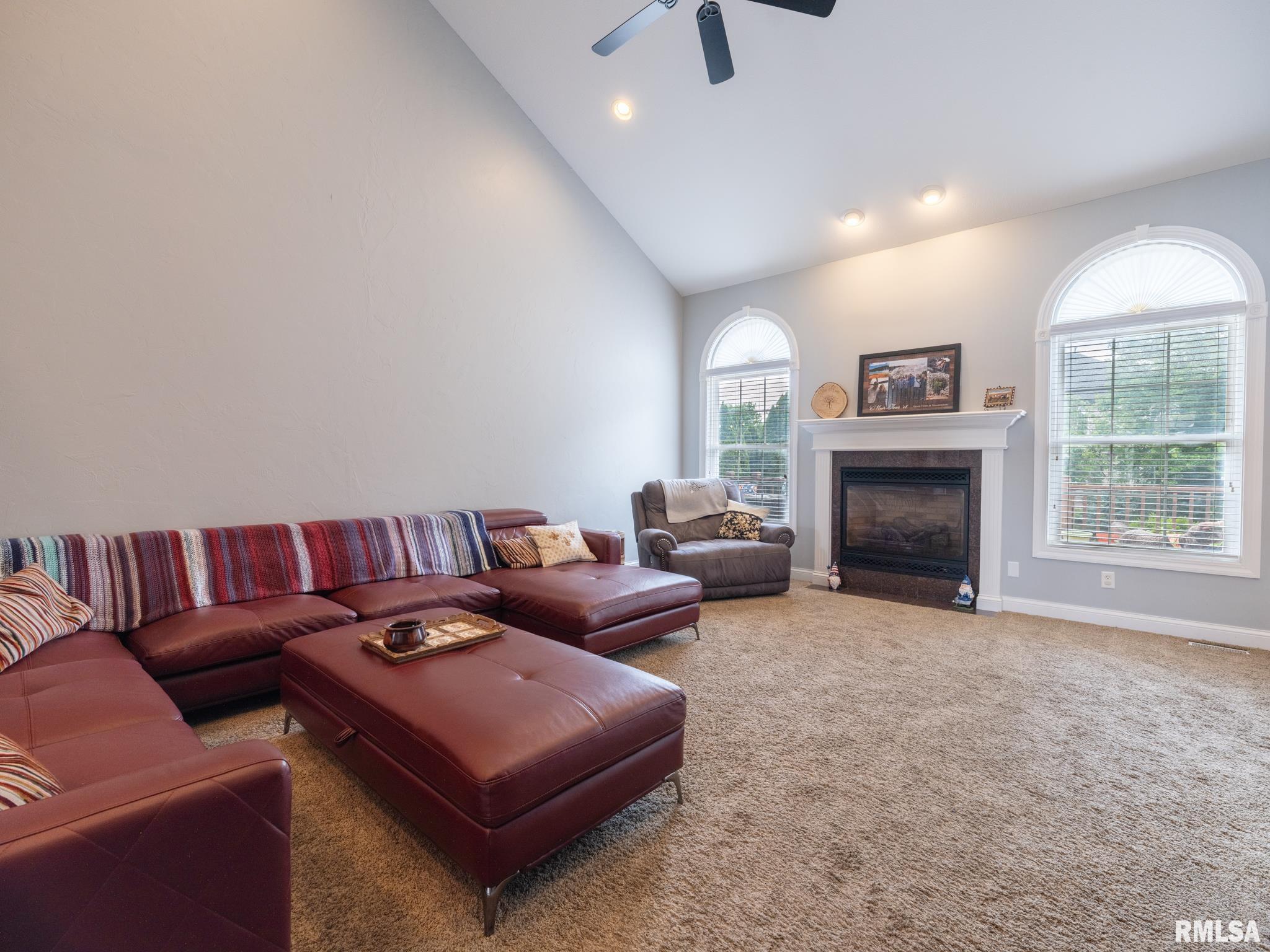 5800 W EAGLECREEK Drive