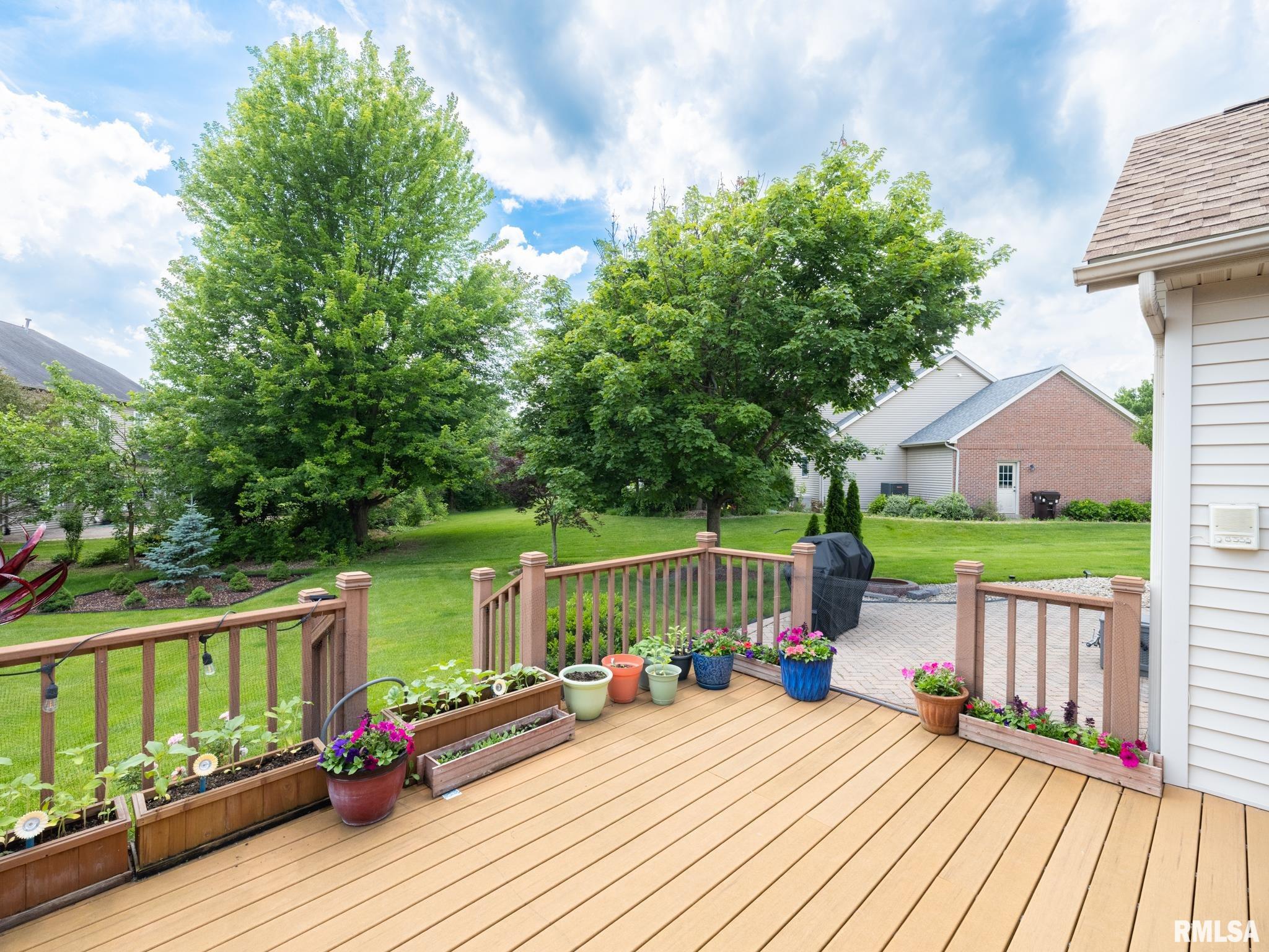 5800 W EAGLECREEK Drive