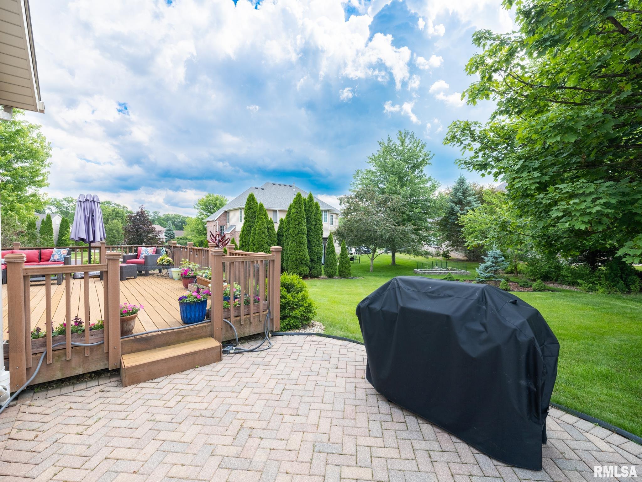 5800 W EAGLECREEK Drive