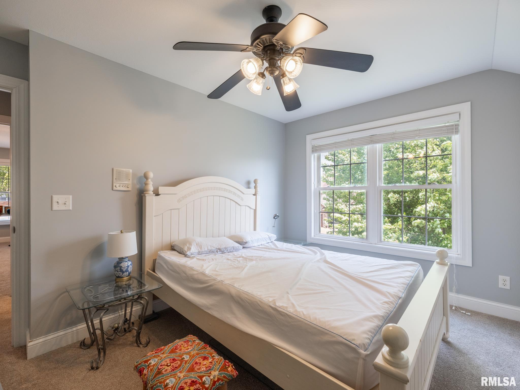 5800 W EAGLECREEK Drive