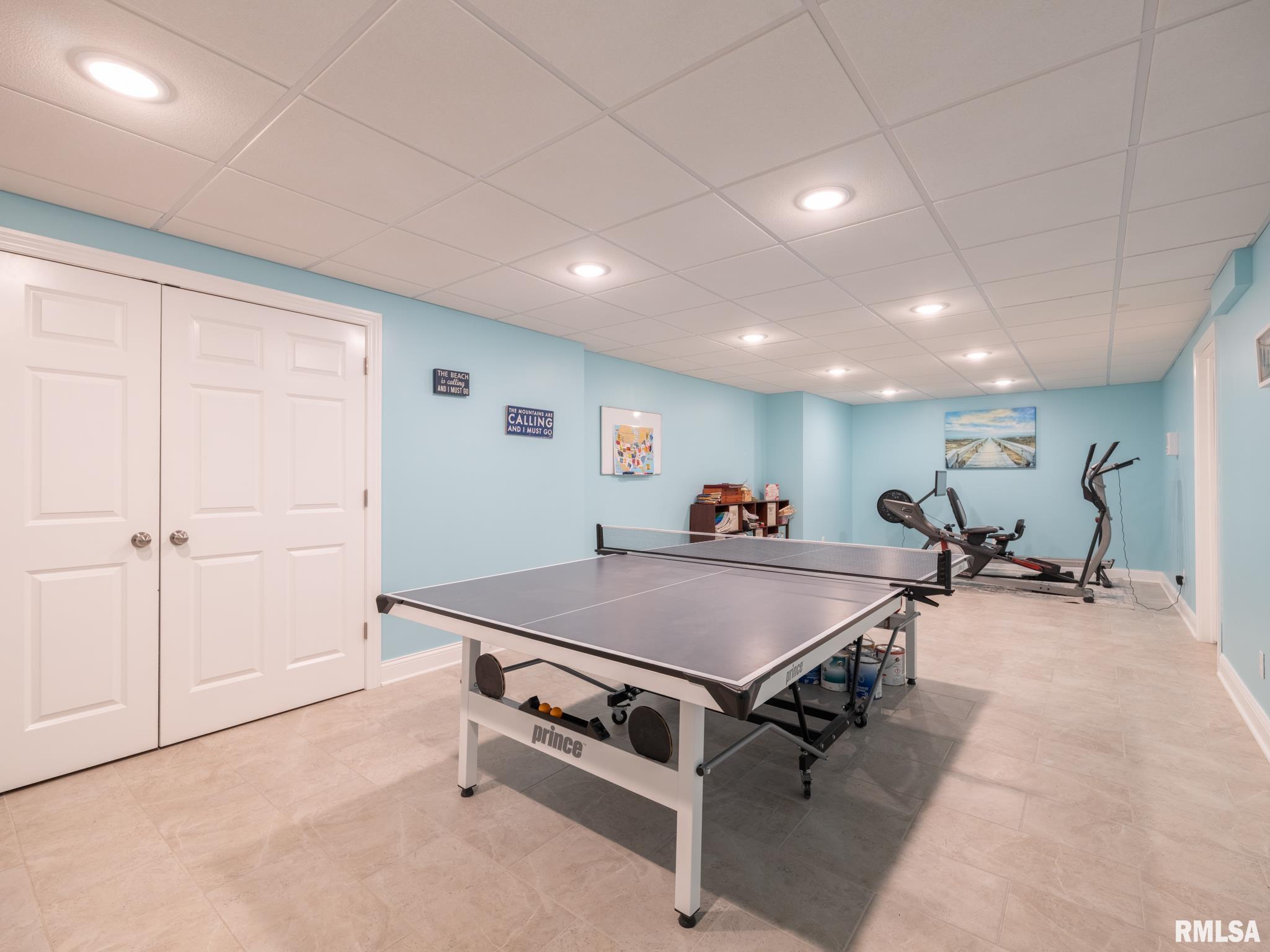 5800 W EAGLECREEK Drive