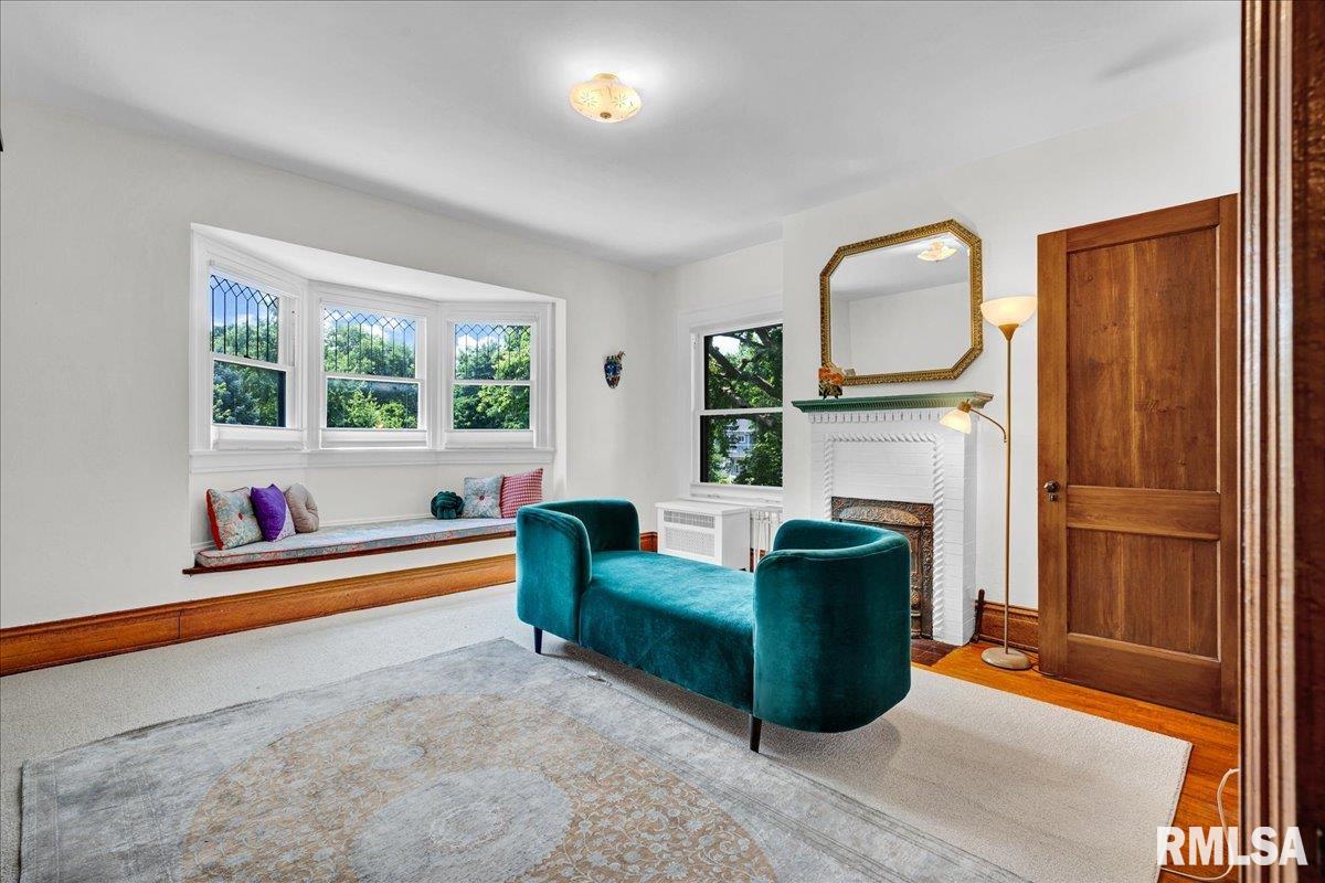 801 WASHINGTON Street