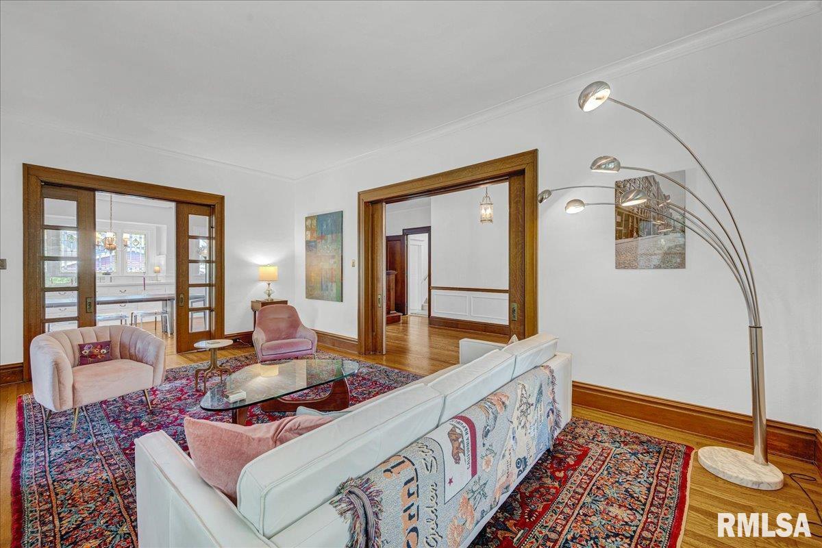 801 WASHINGTON Street