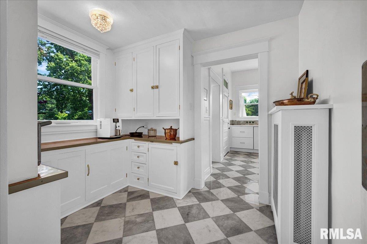 801 WASHINGTON Street