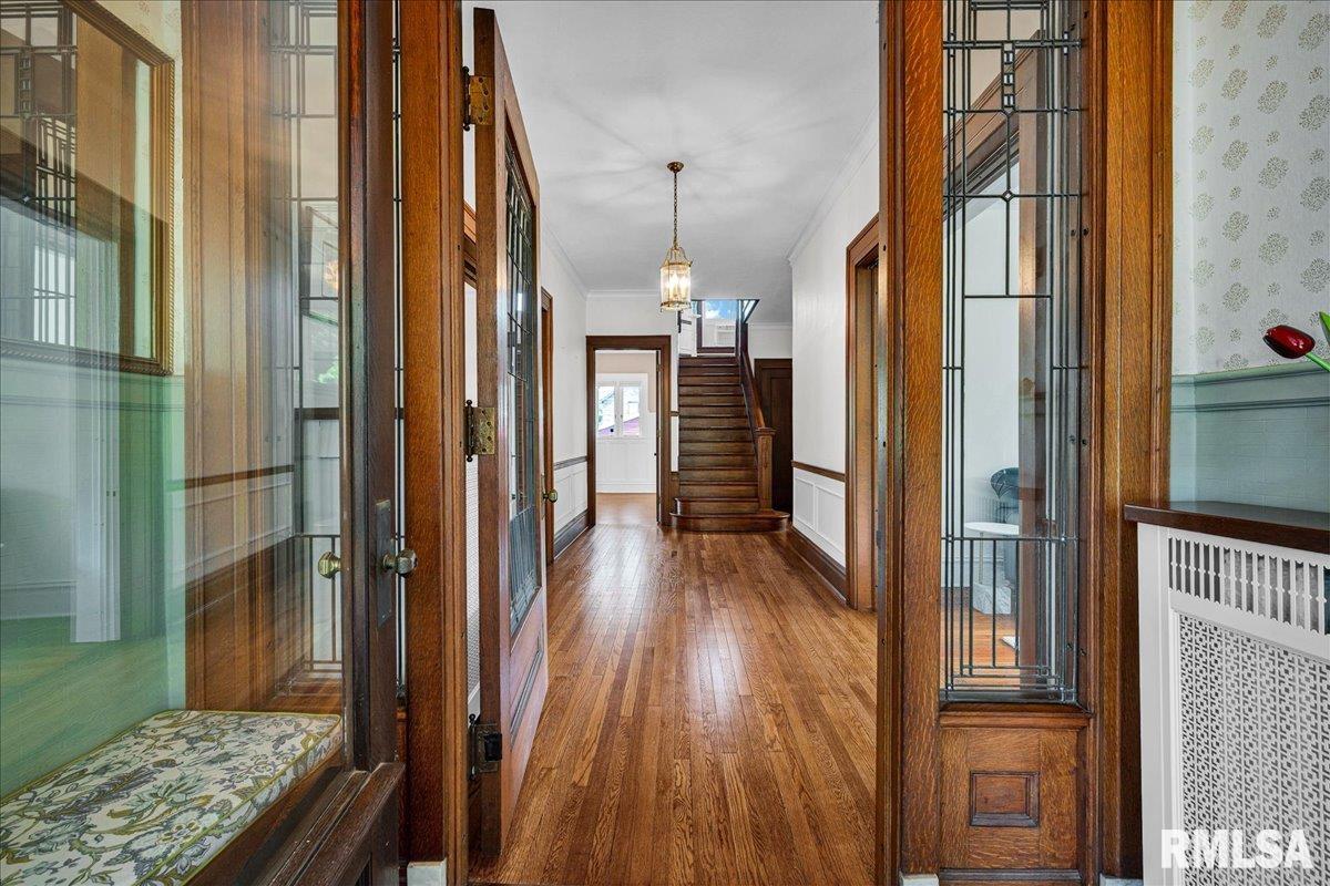 801 WASHINGTON Street