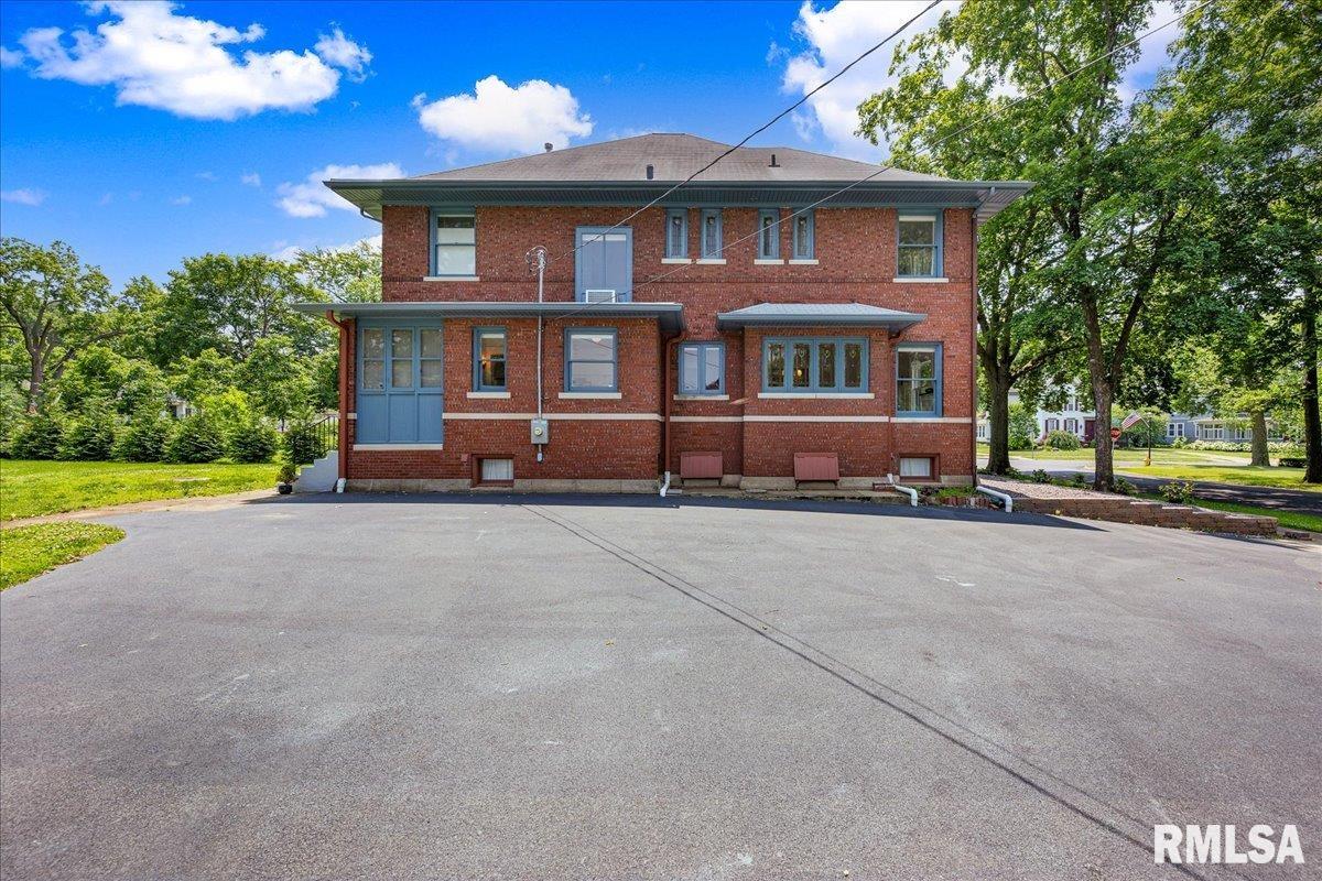 801 WASHINGTON Street