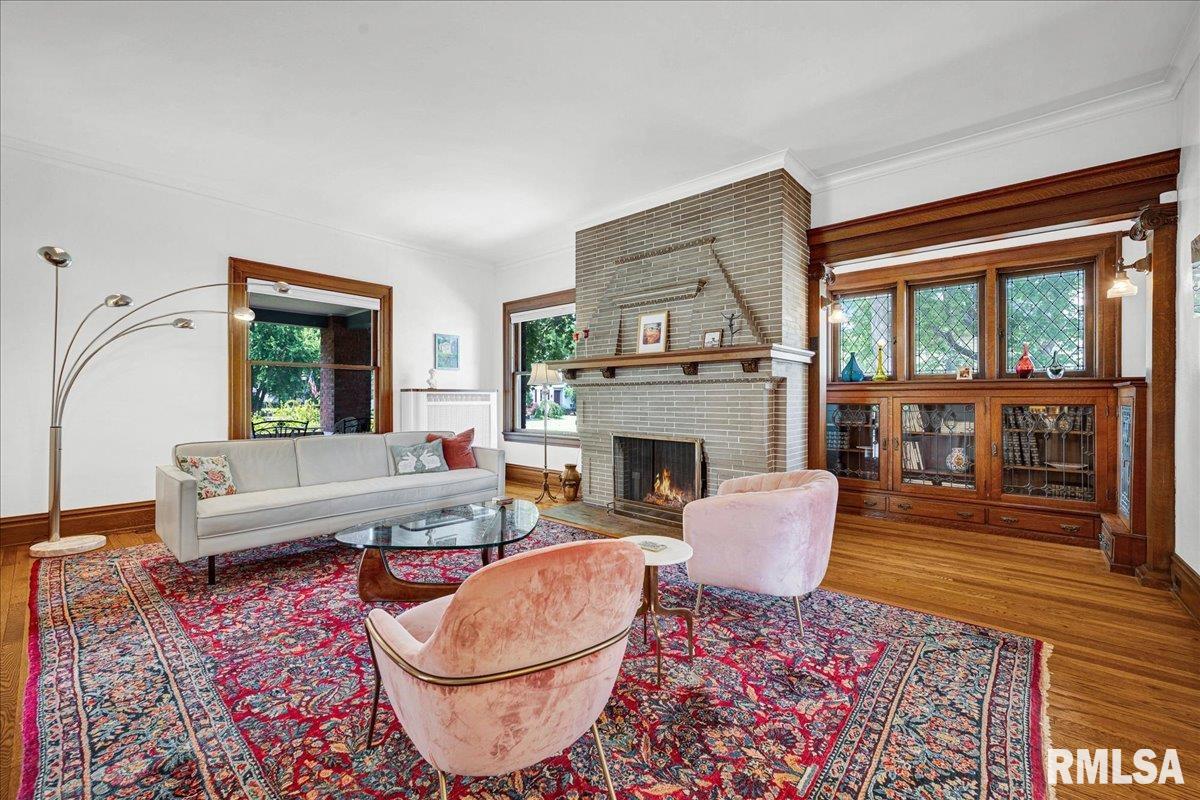 801 WASHINGTON Street