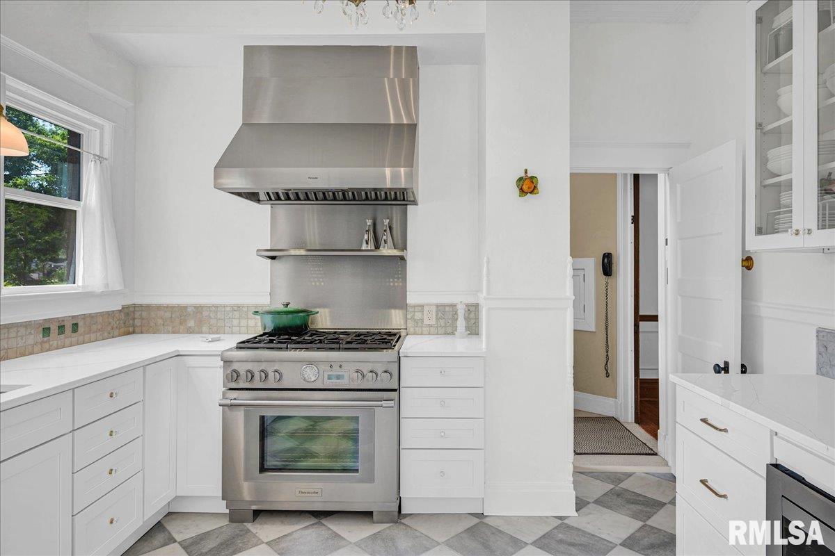 801 WASHINGTON Street