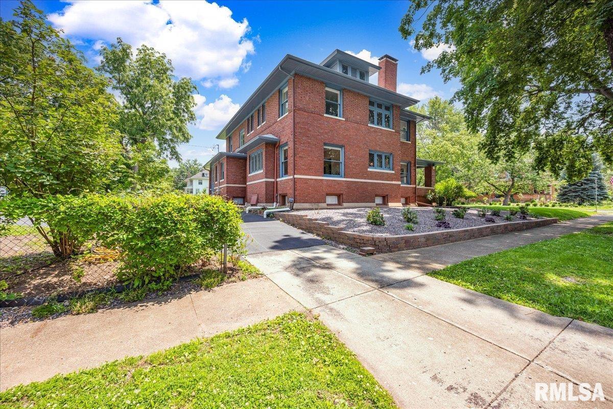 801 WASHINGTON Street