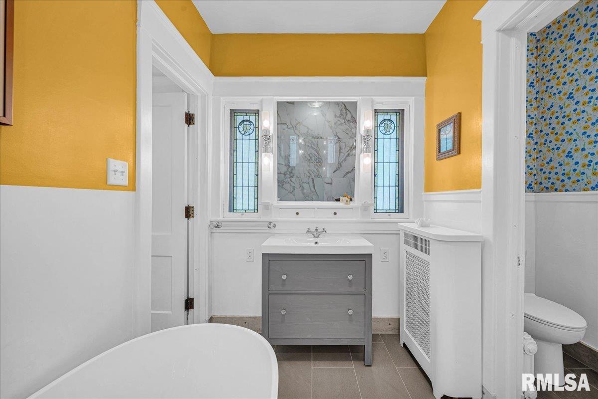 801 WASHINGTON Street