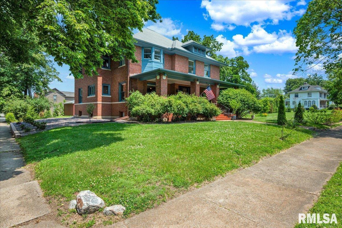 801 WASHINGTON Street