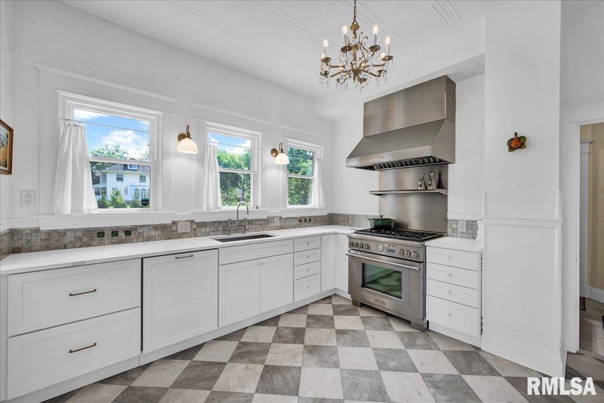 801 WASHINGTON Street