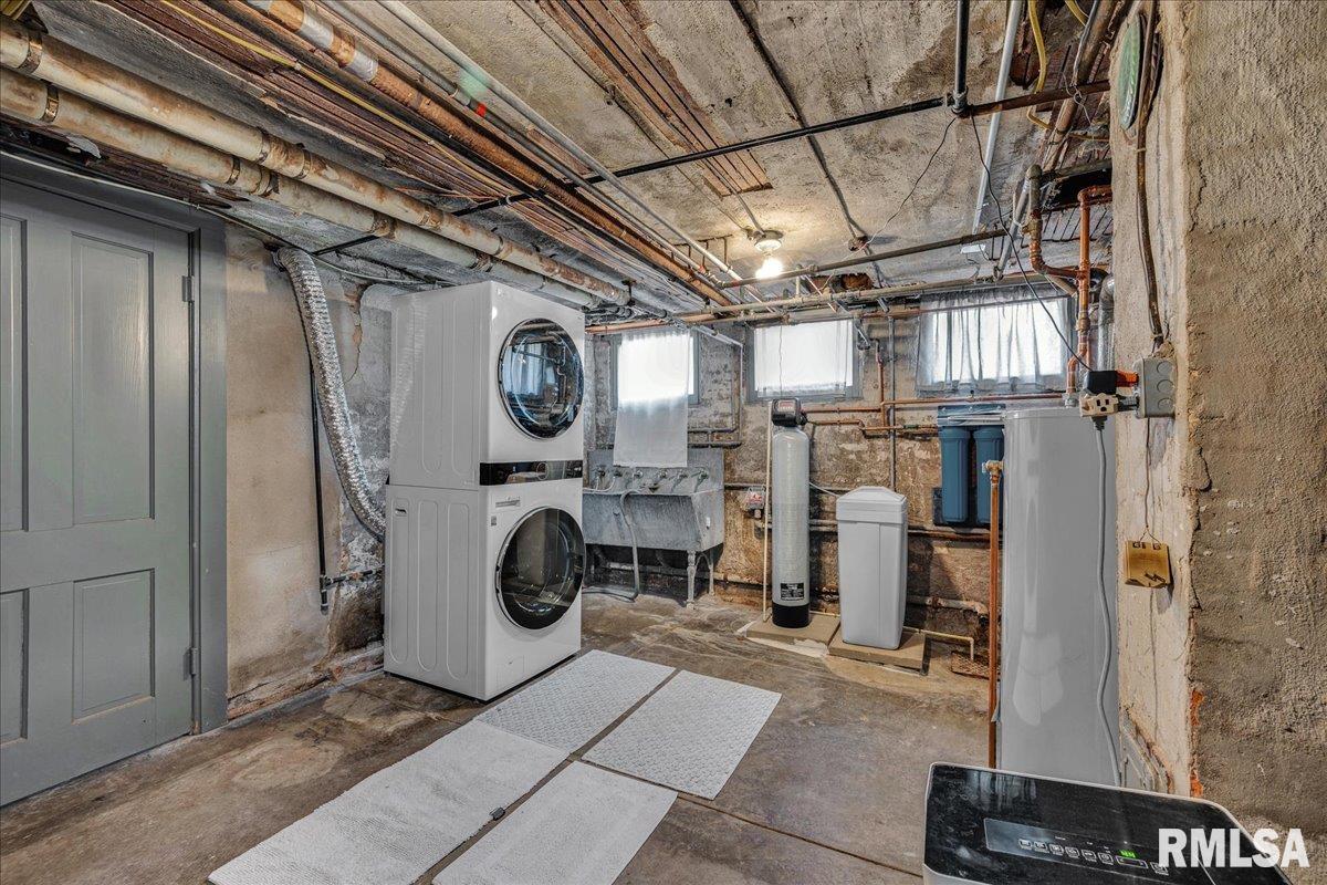 801 WASHINGTON Street