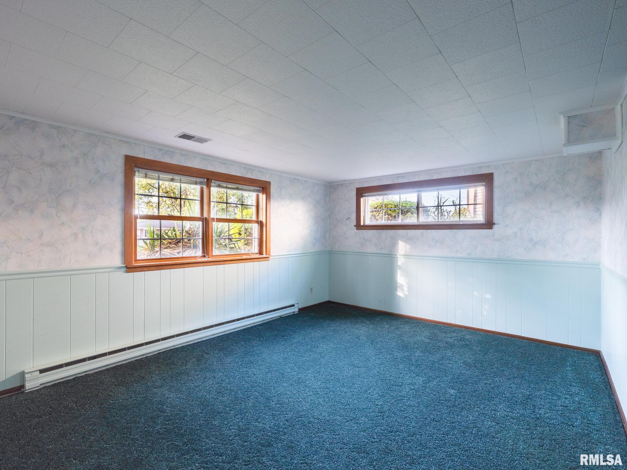 1602 W Lincoln Wood Place