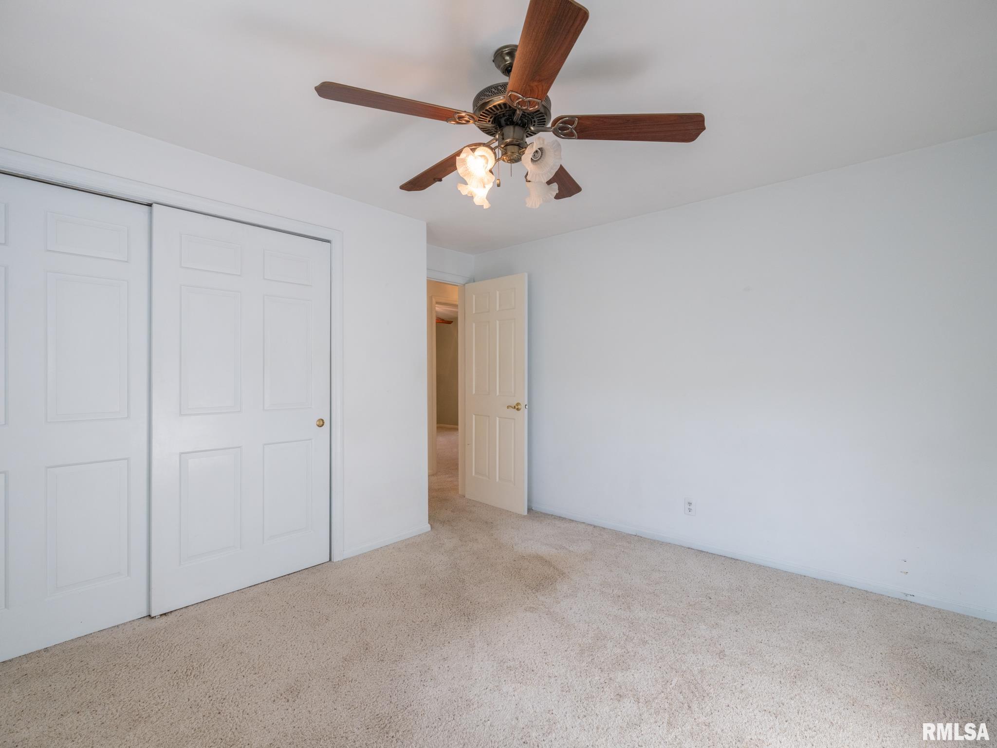 1602 W Lincoln Wood Place