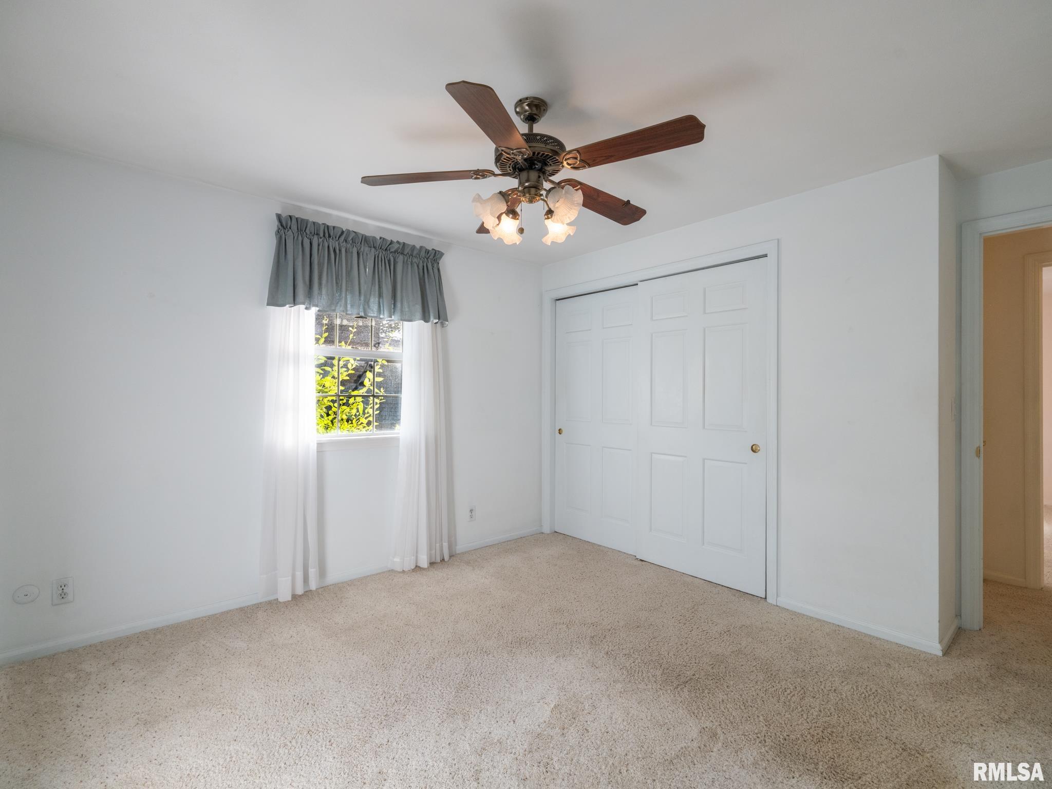 1602 W Lincoln Wood Place