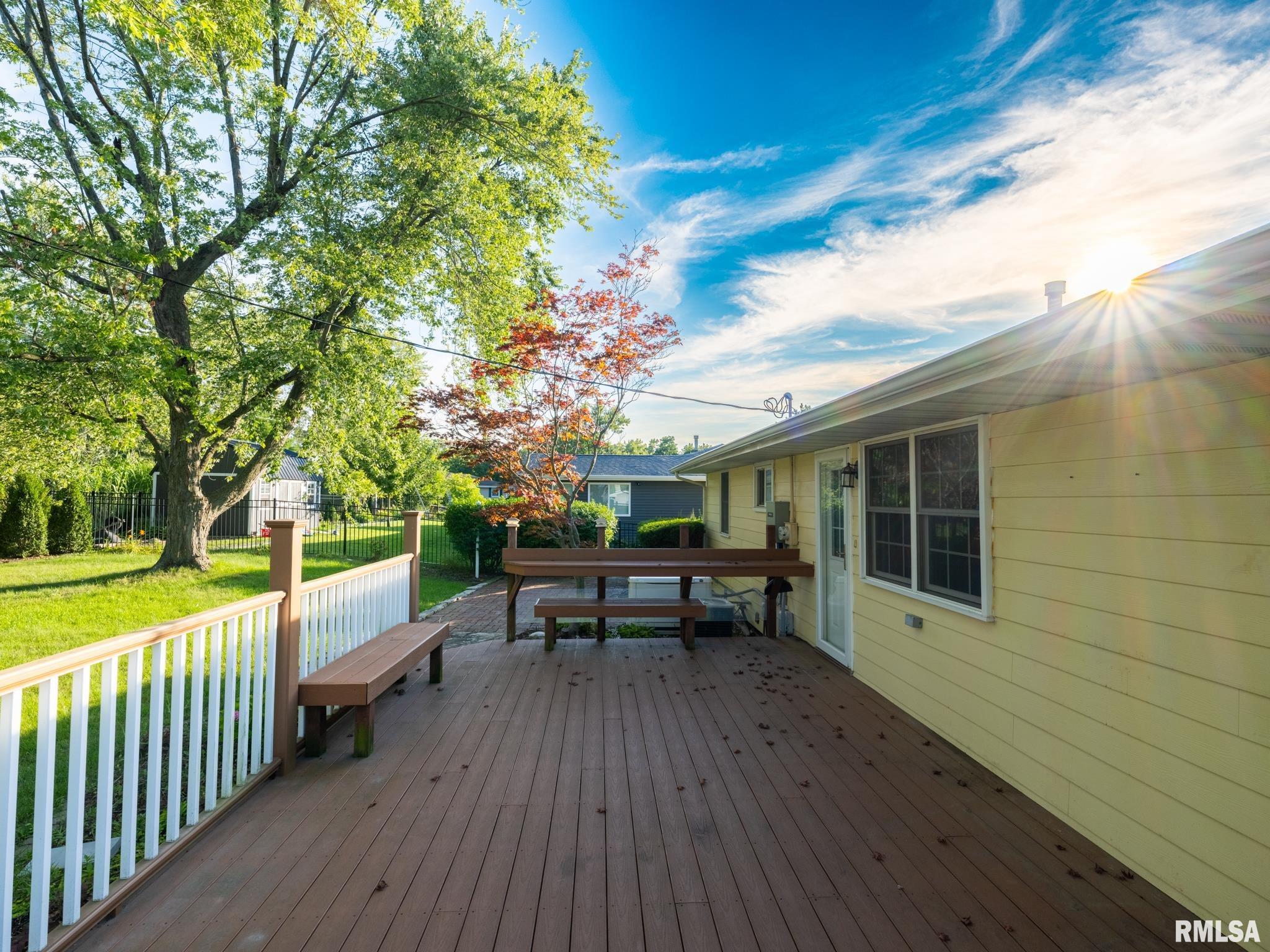 1602 W Lincoln Wood Place