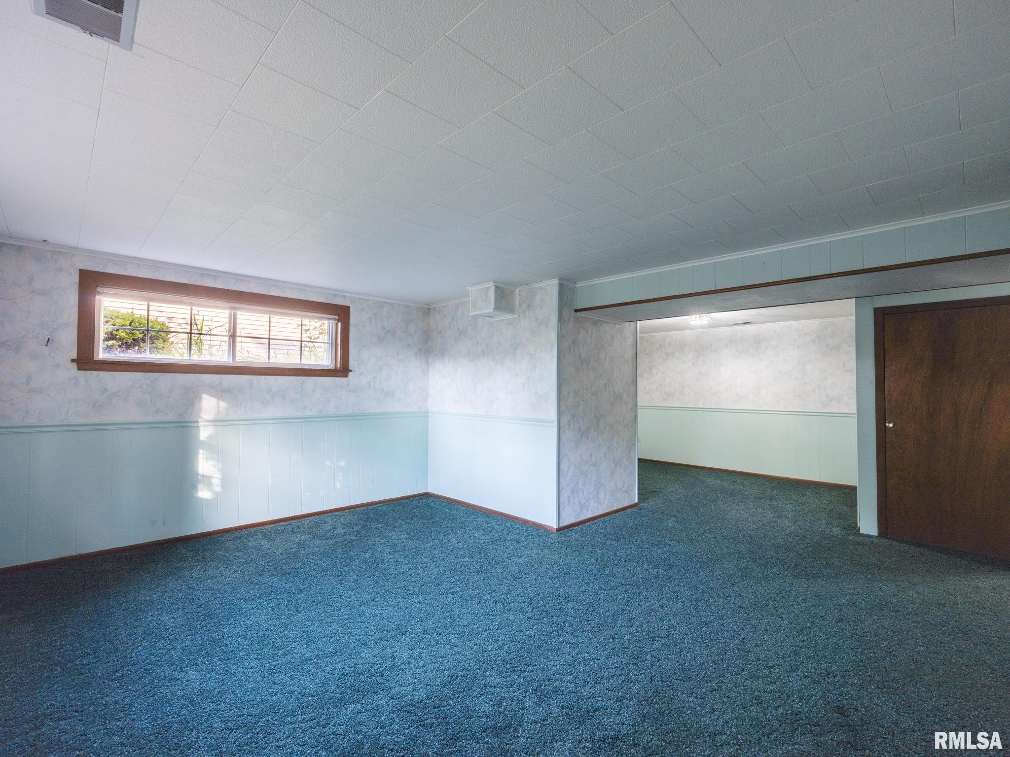 1602 W Lincoln Wood Place