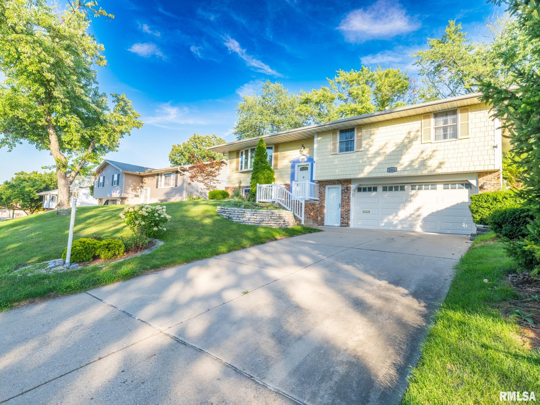 1602 W Lincoln Wood Place