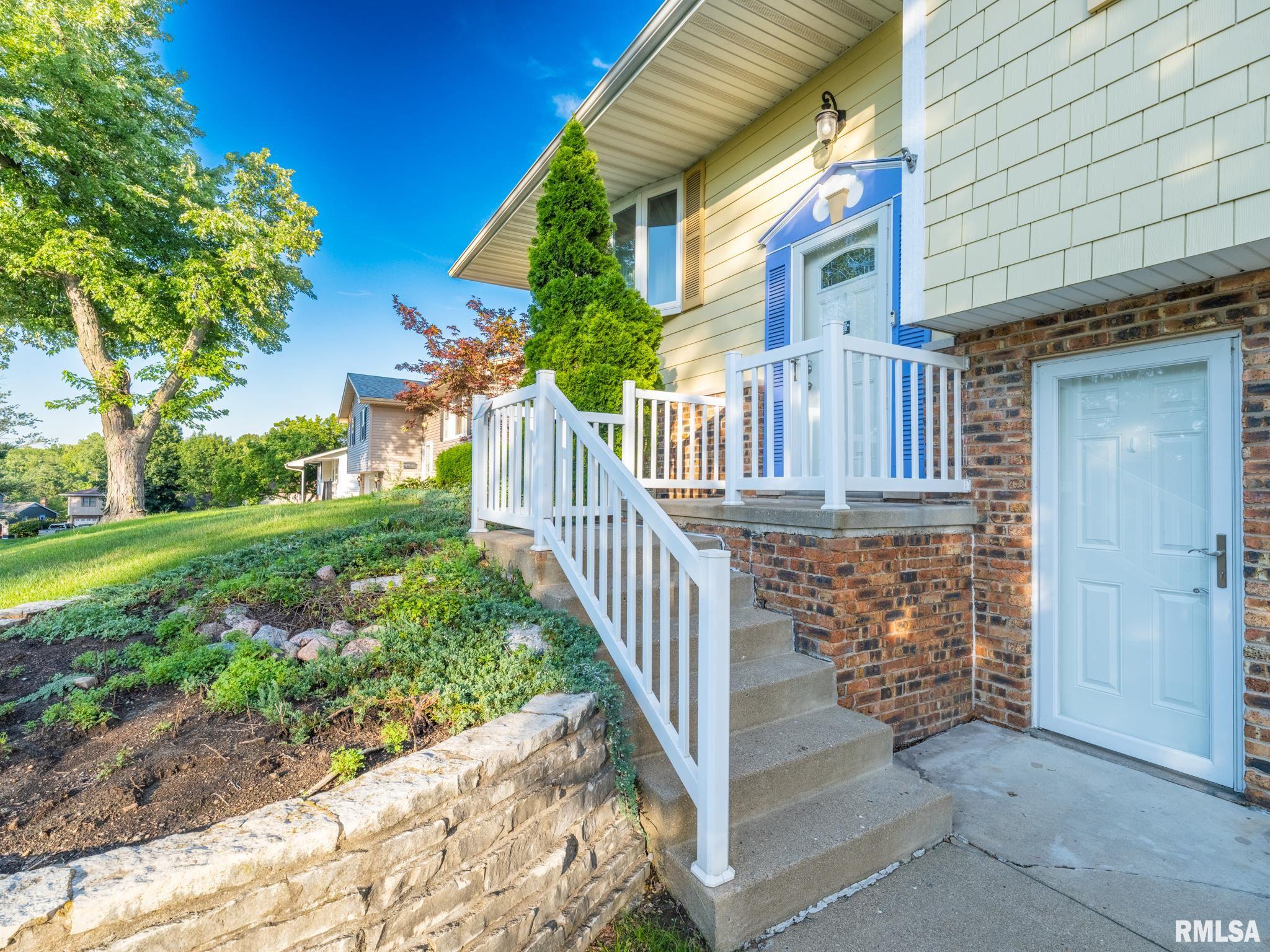 1602 W Lincoln Wood Place