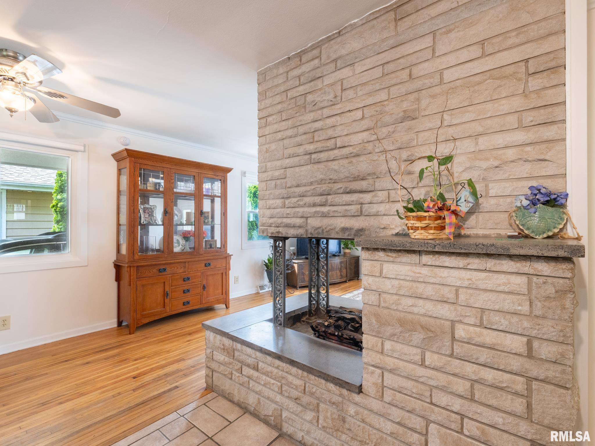 1036 E FORREST HILL Avenue