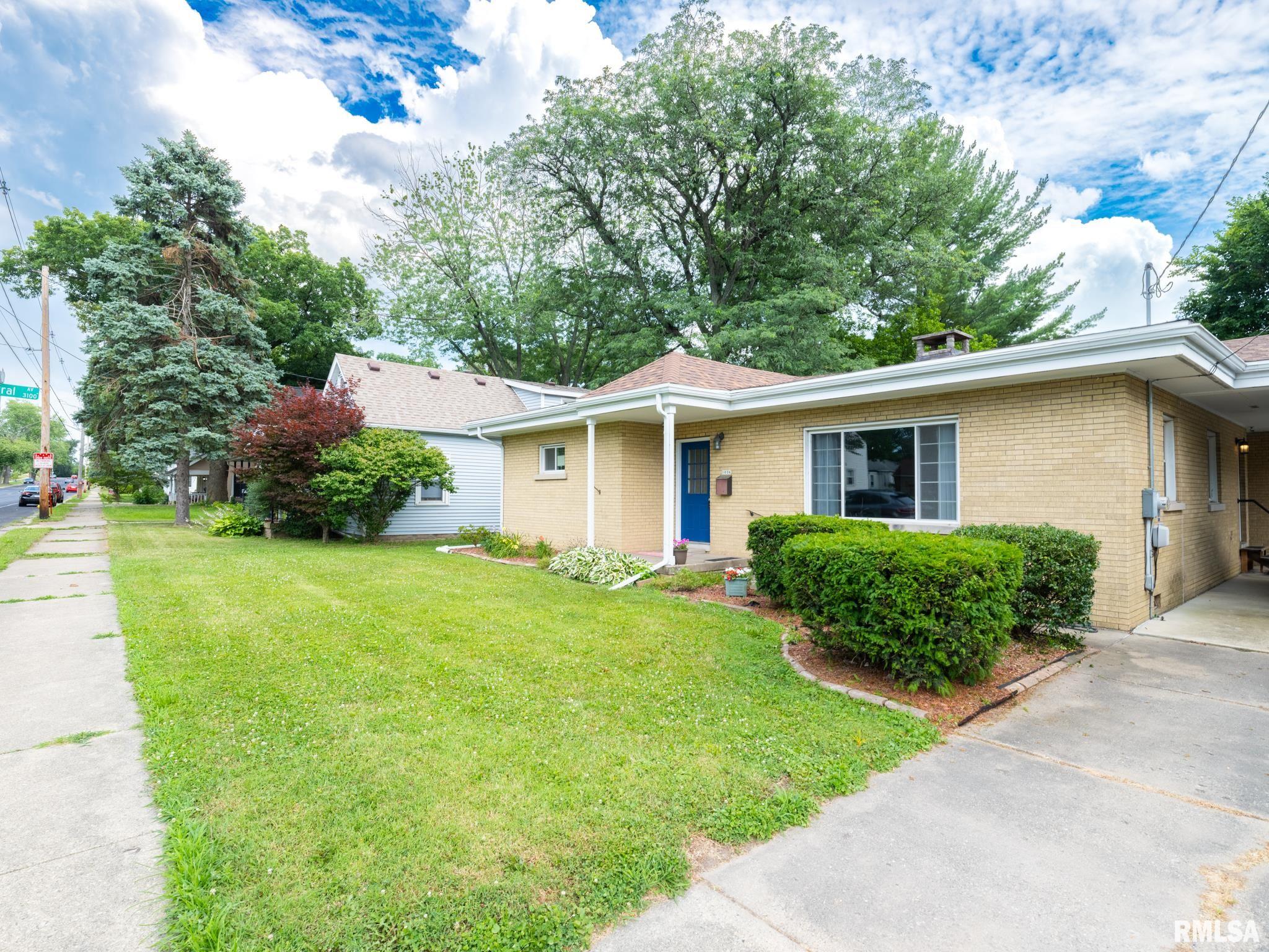 1036 E FORREST HILL Avenue