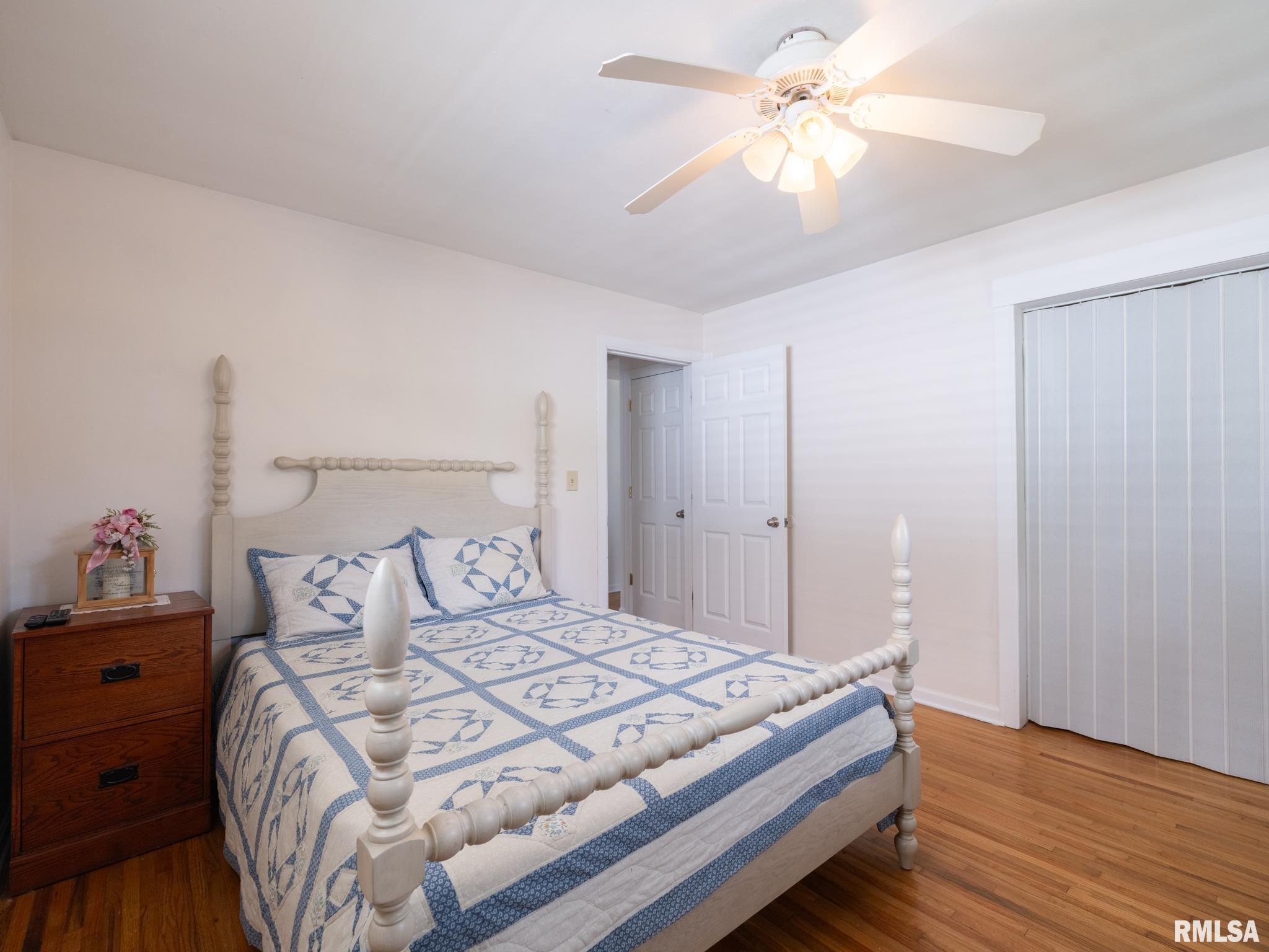 1036 E FORREST HILL Avenue