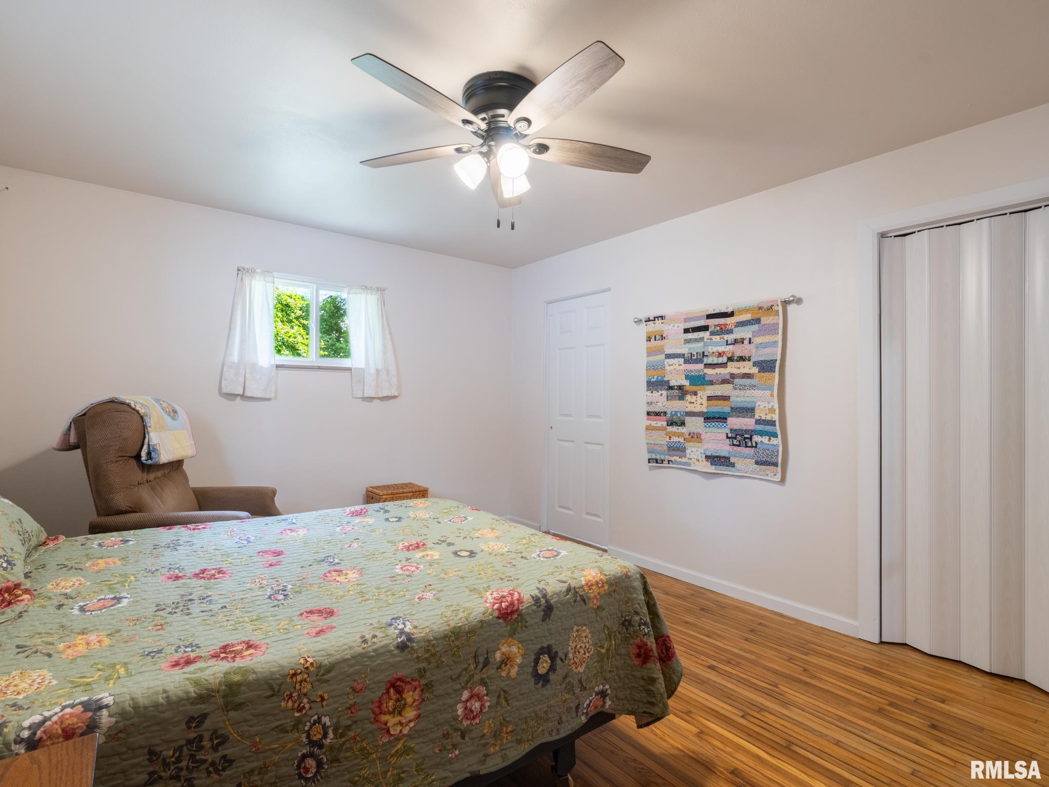 1036 E FORREST HILL Avenue