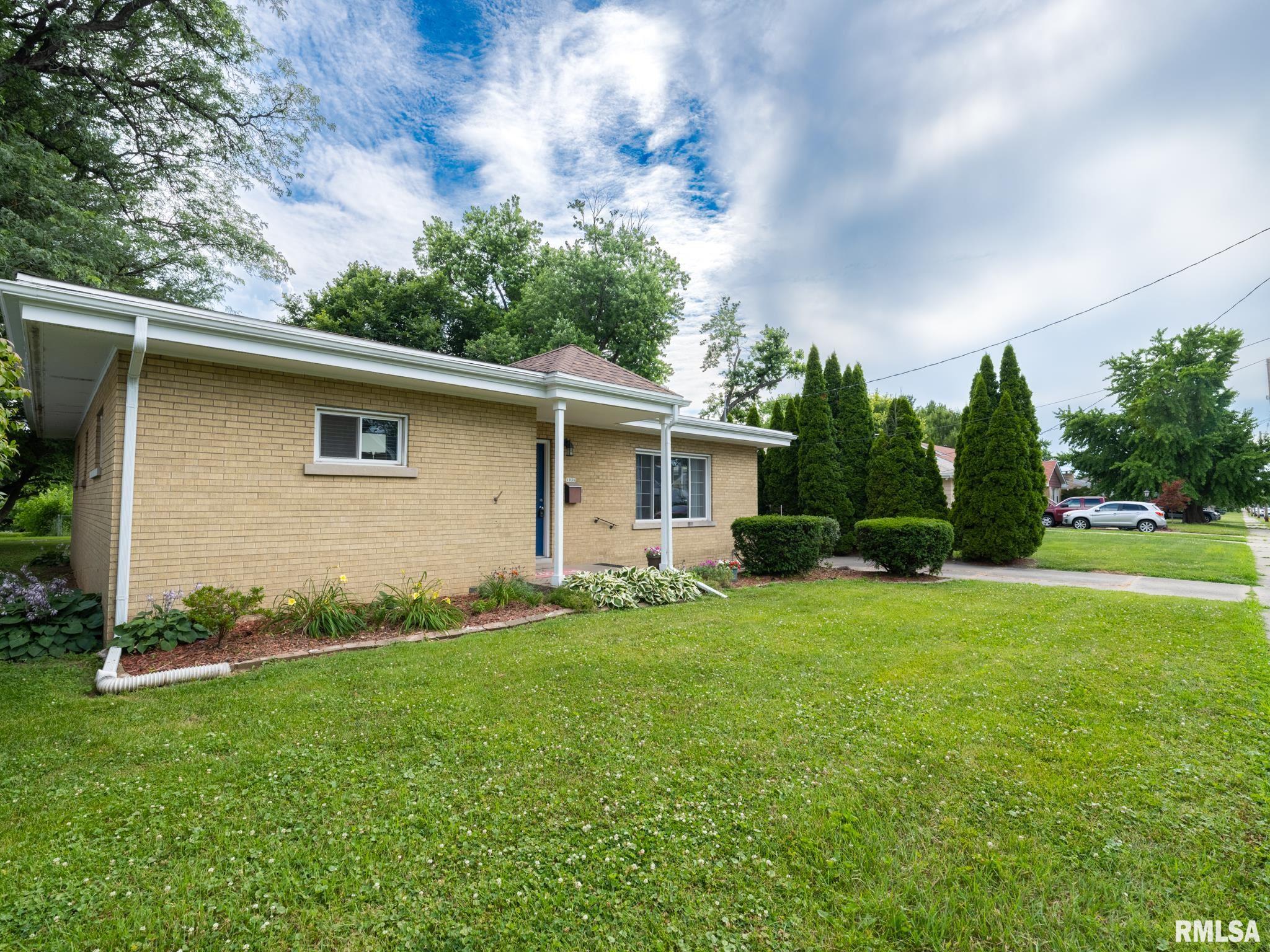 1036 E FORREST HILL Avenue