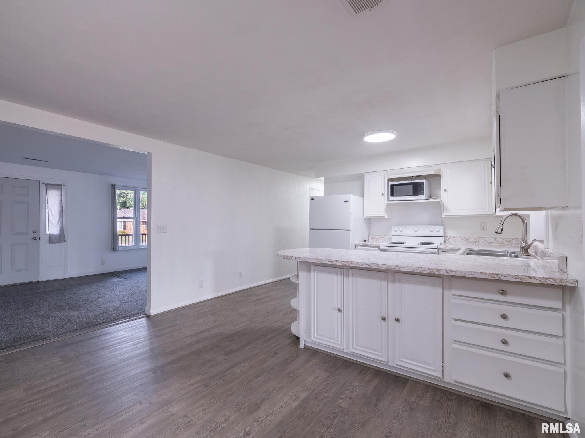 101 PATRICIA Avenue