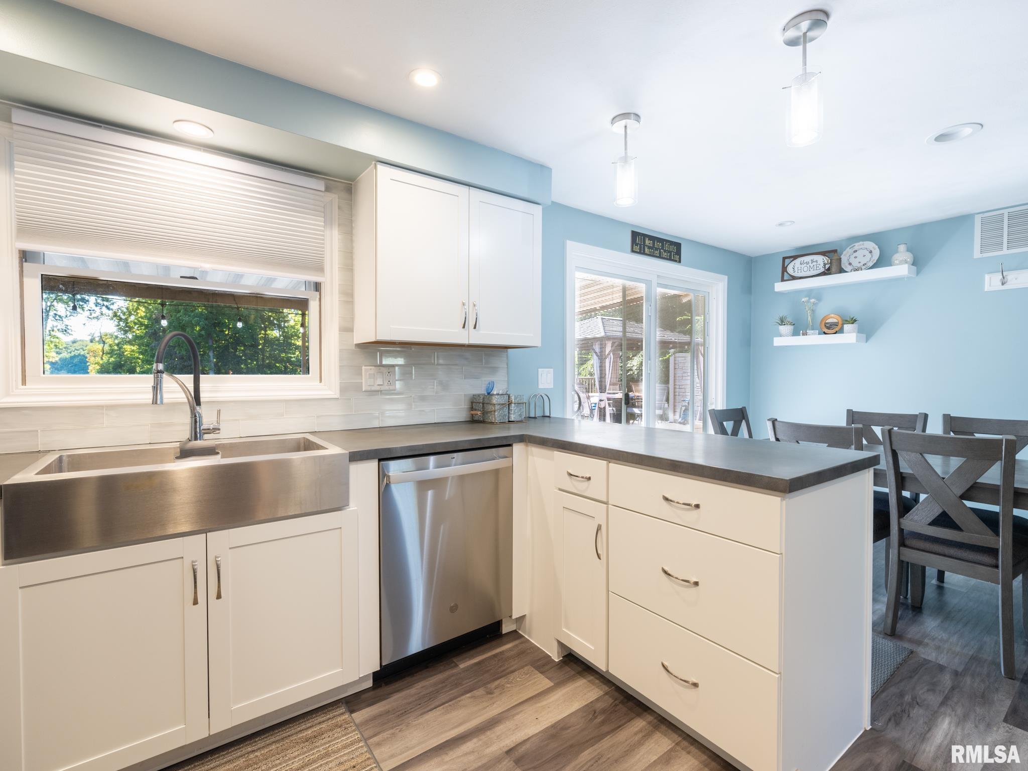 1406 SPRINGFIELD Road