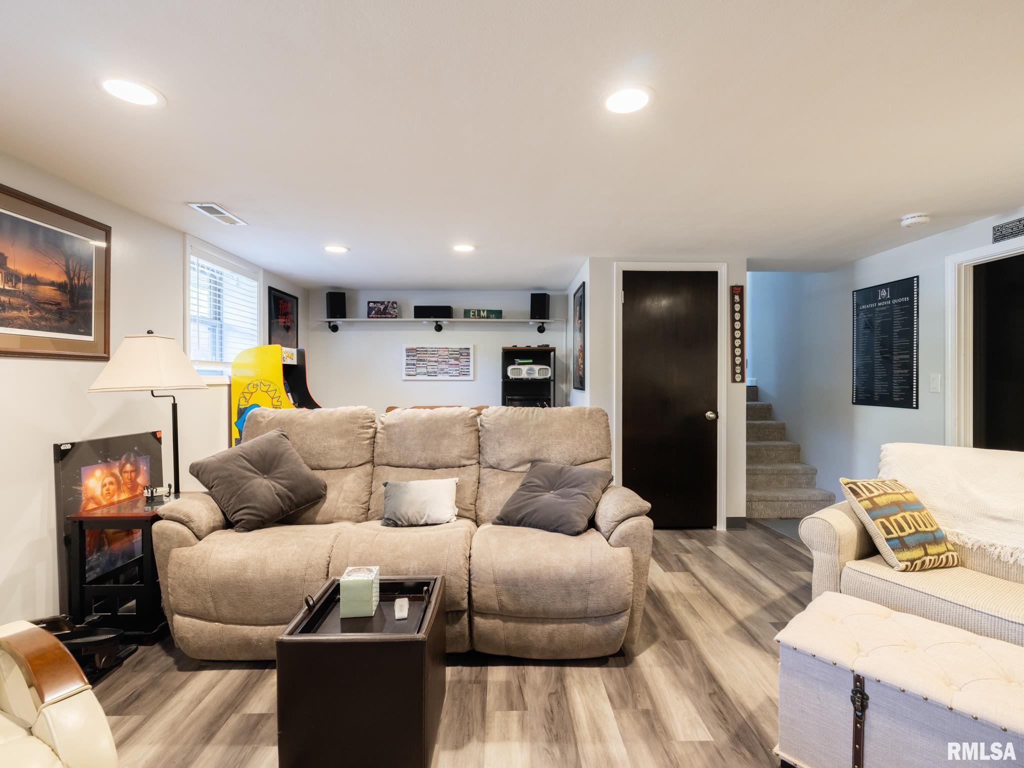 1406 SPRINGFIELD Road