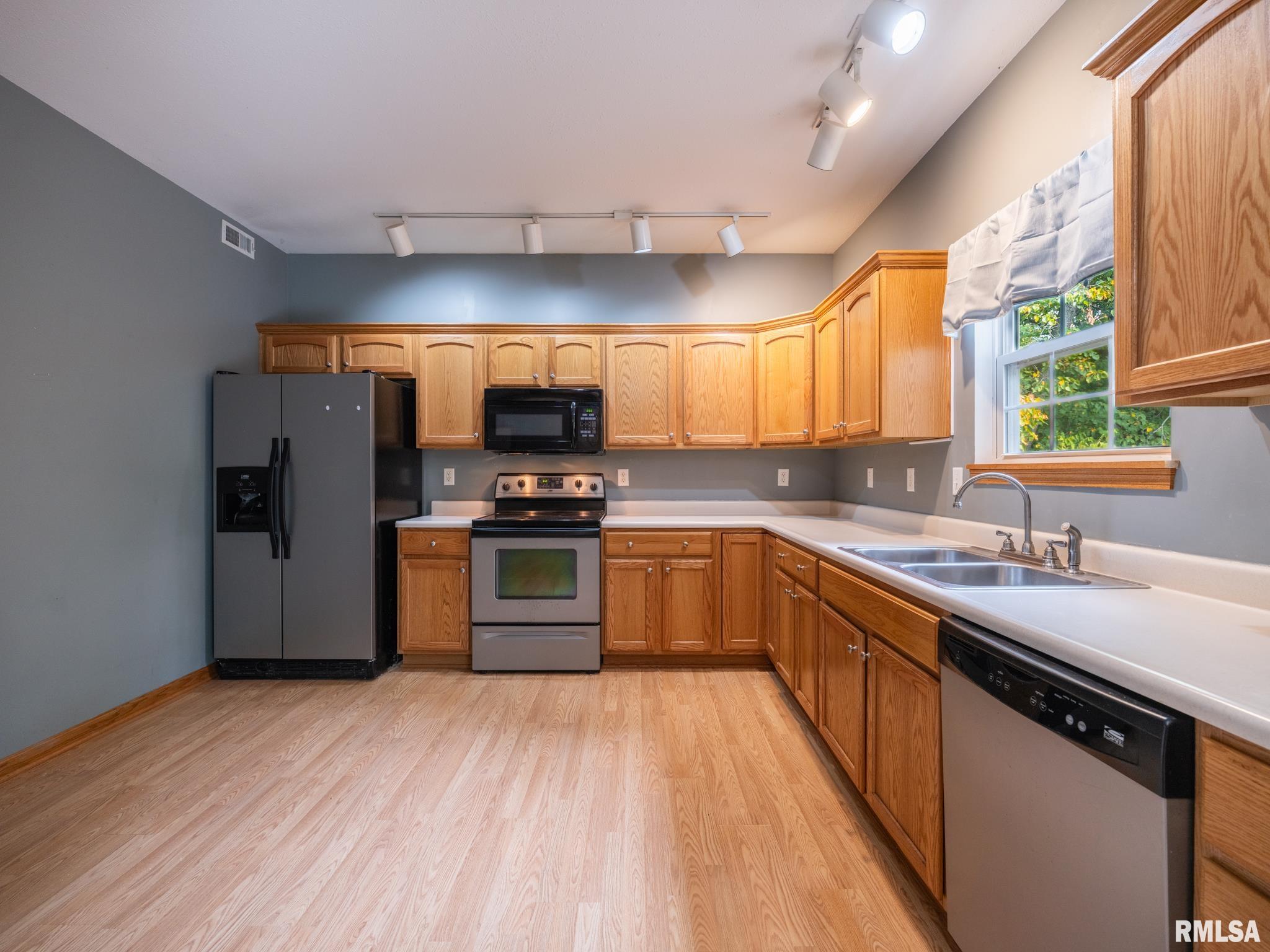 3444 W DORCHESTER Ridge Unit: C