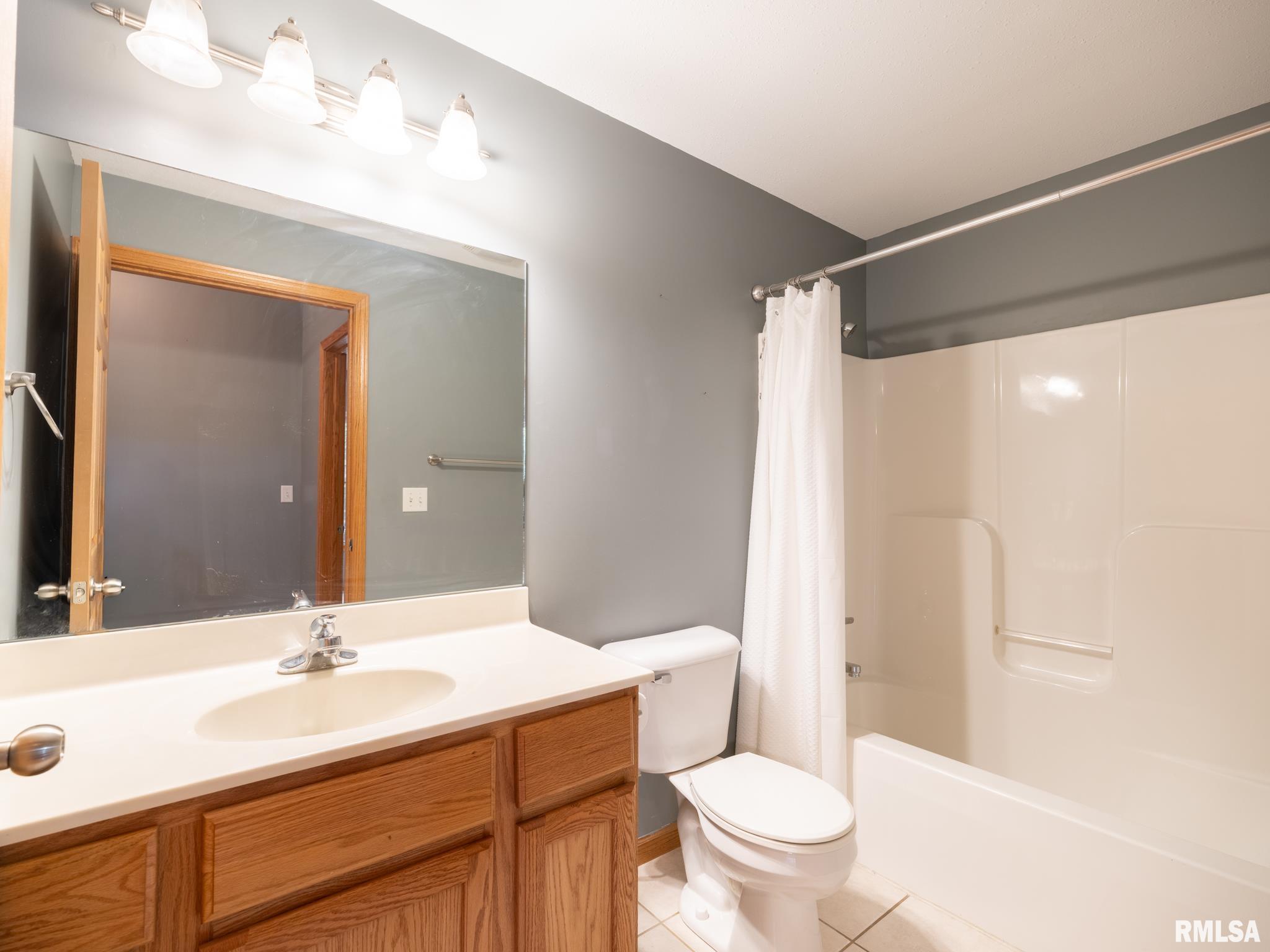 3444 W DORCHESTER Ridge Unit: C