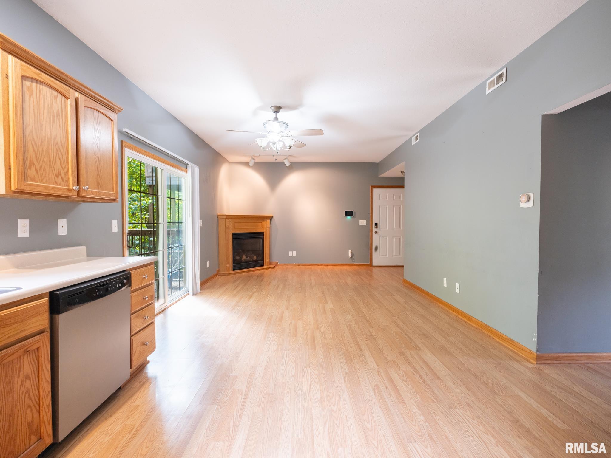 3444 W DORCHESTER Ridge Unit: C