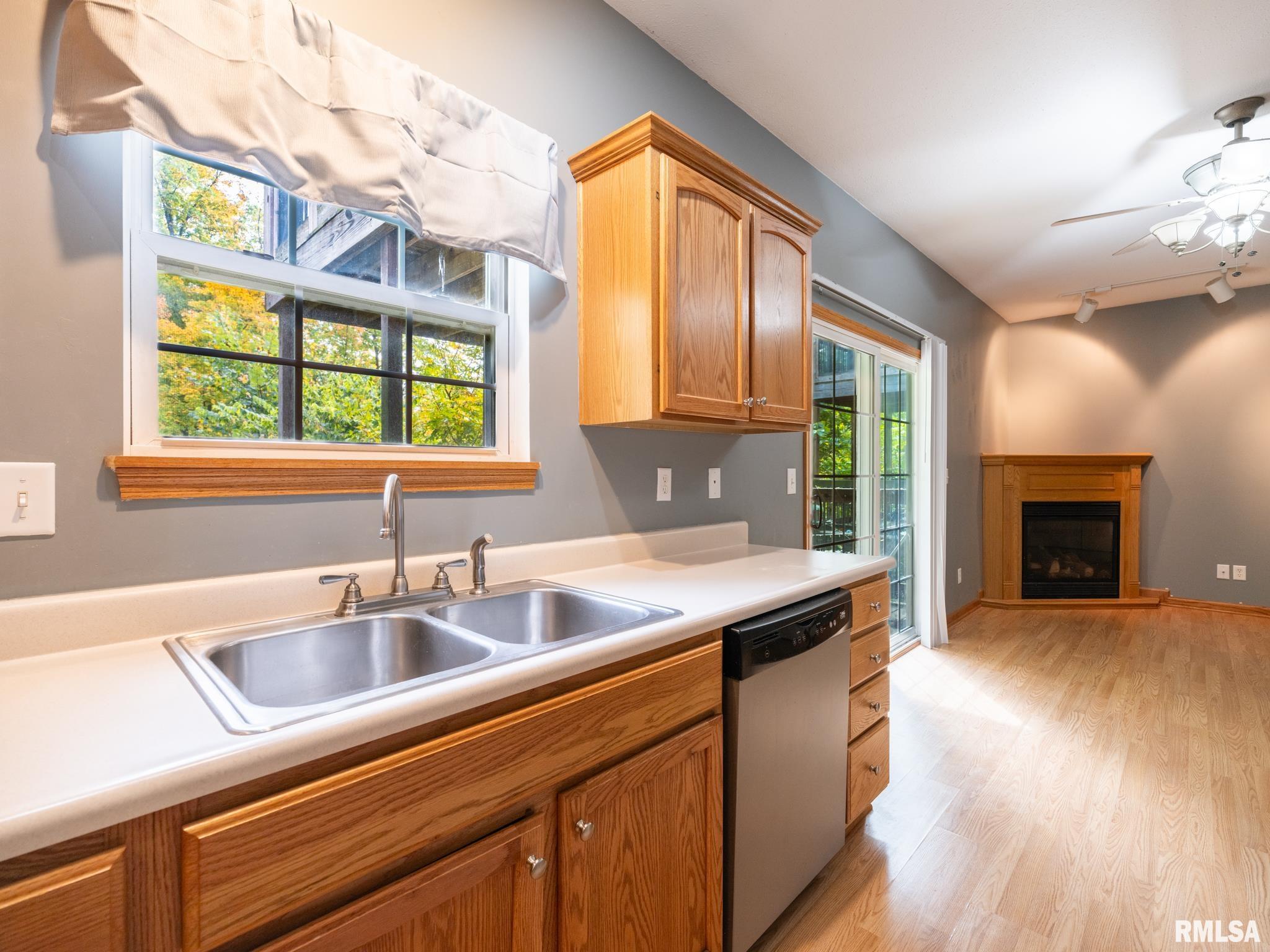 3444 W DORCHESTER Ridge Unit: C