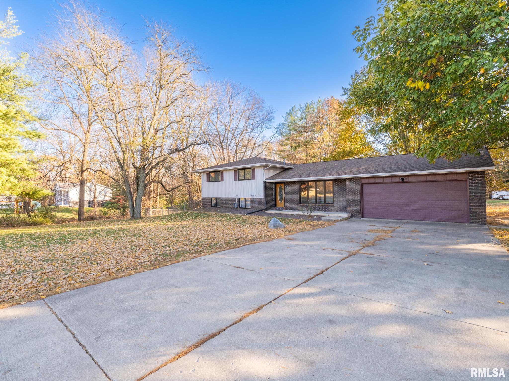 9622 W LANCASTER Road