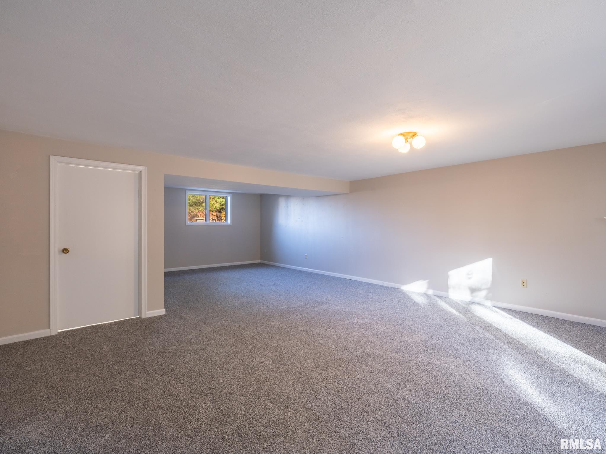 9622 W LANCASTER Road