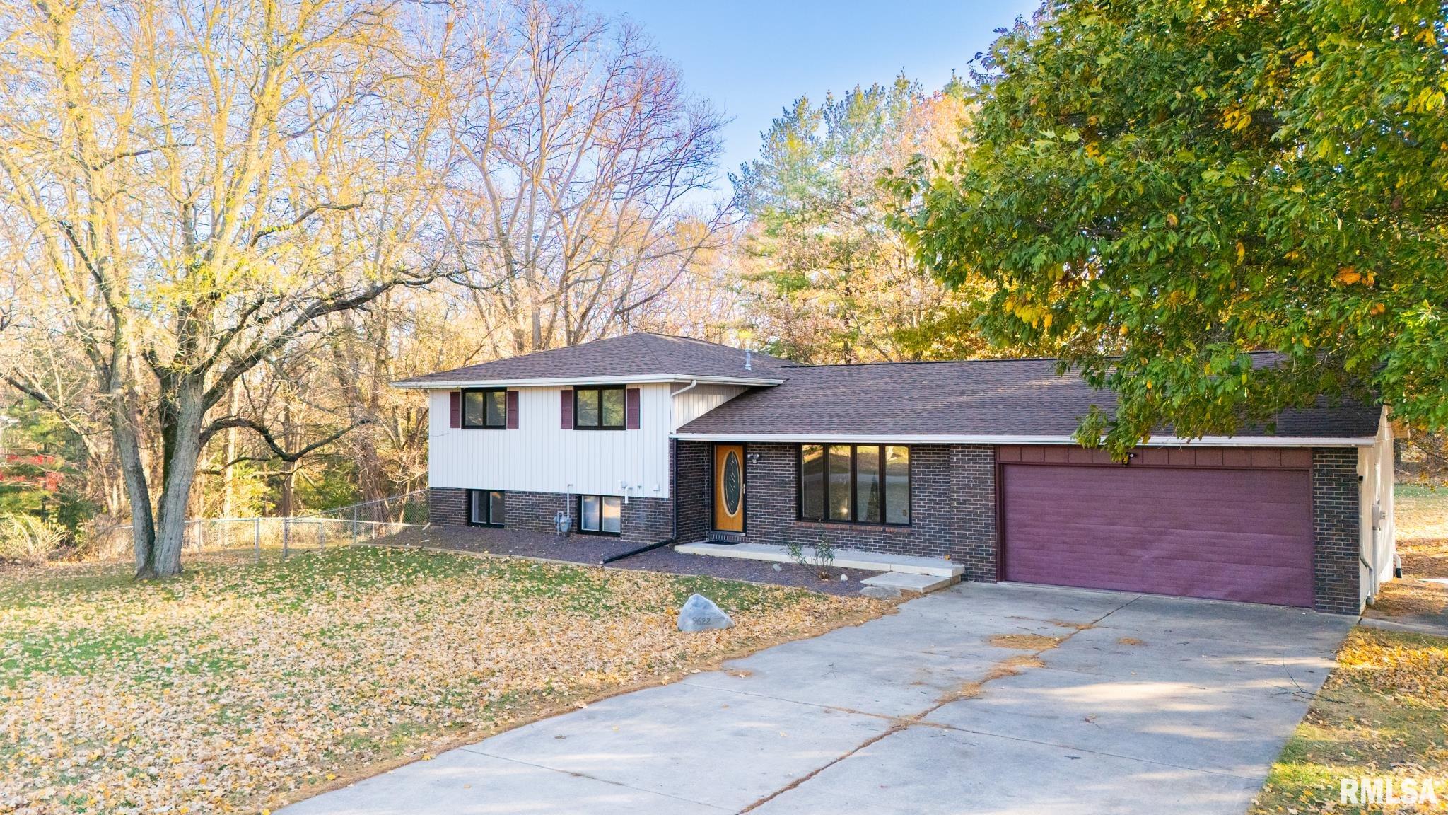 9622 W LANCASTER Road