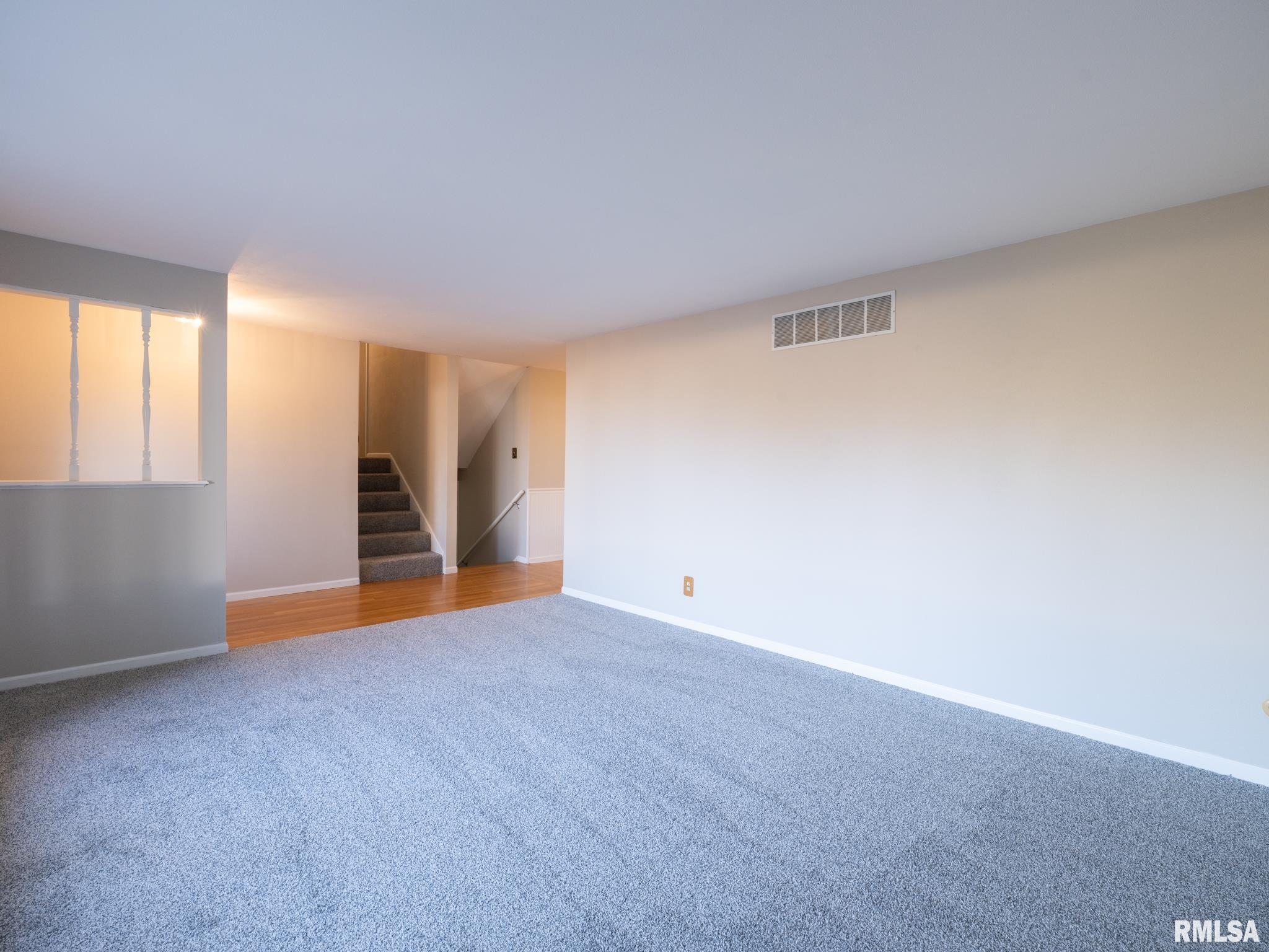 9622 W LANCASTER Road