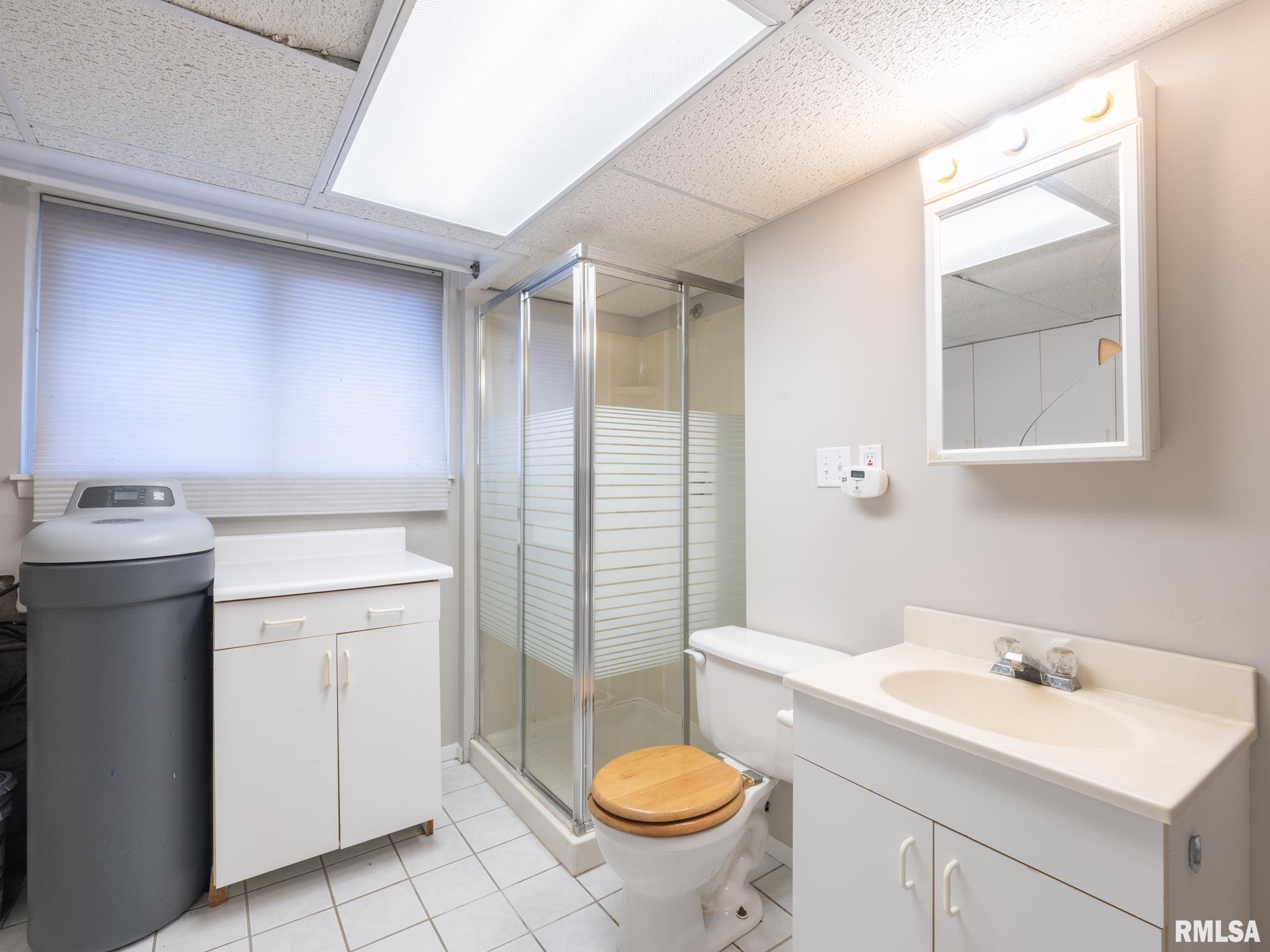 9622 W LANCASTER Road