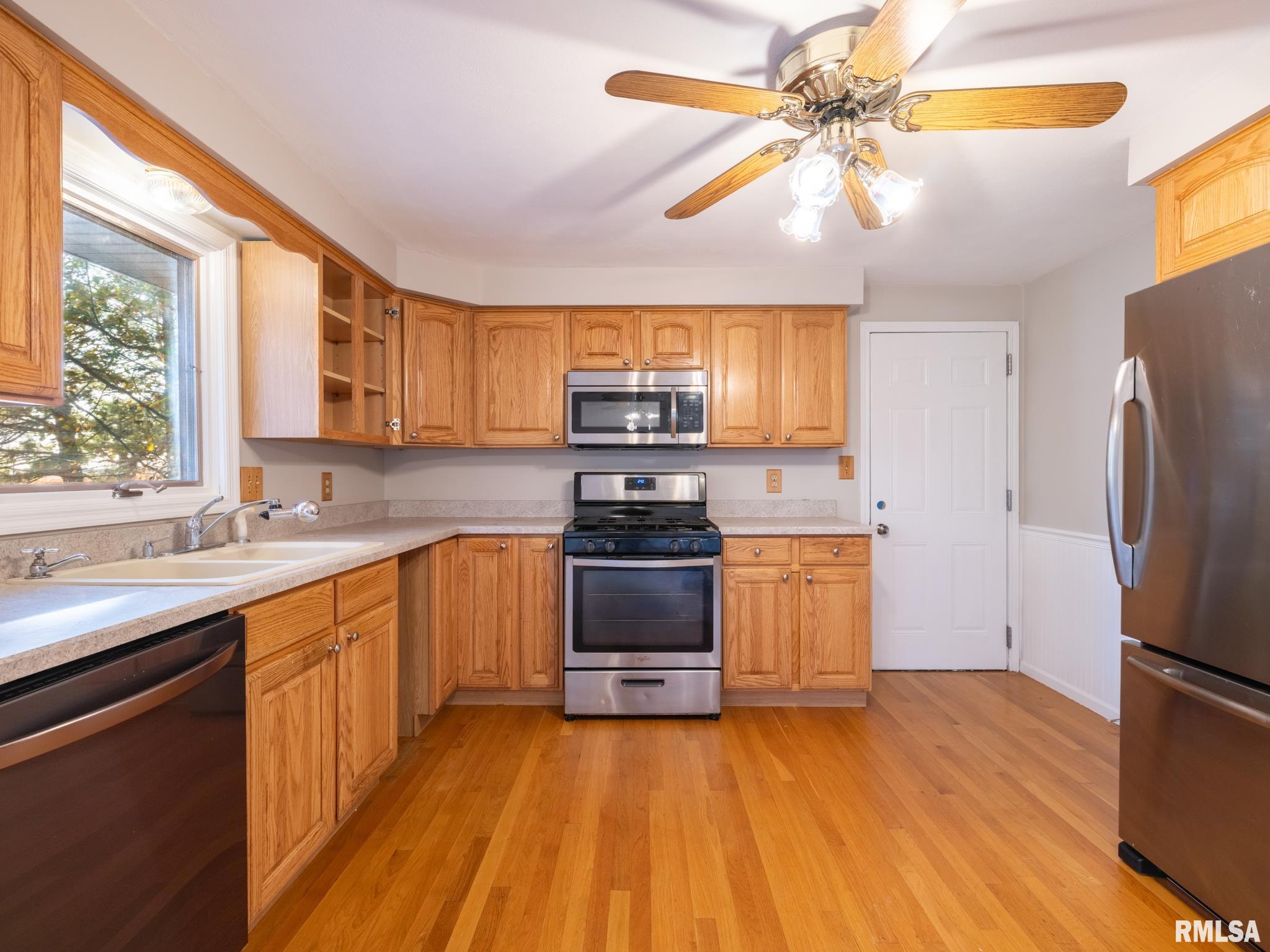 9622 W LANCASTER Road