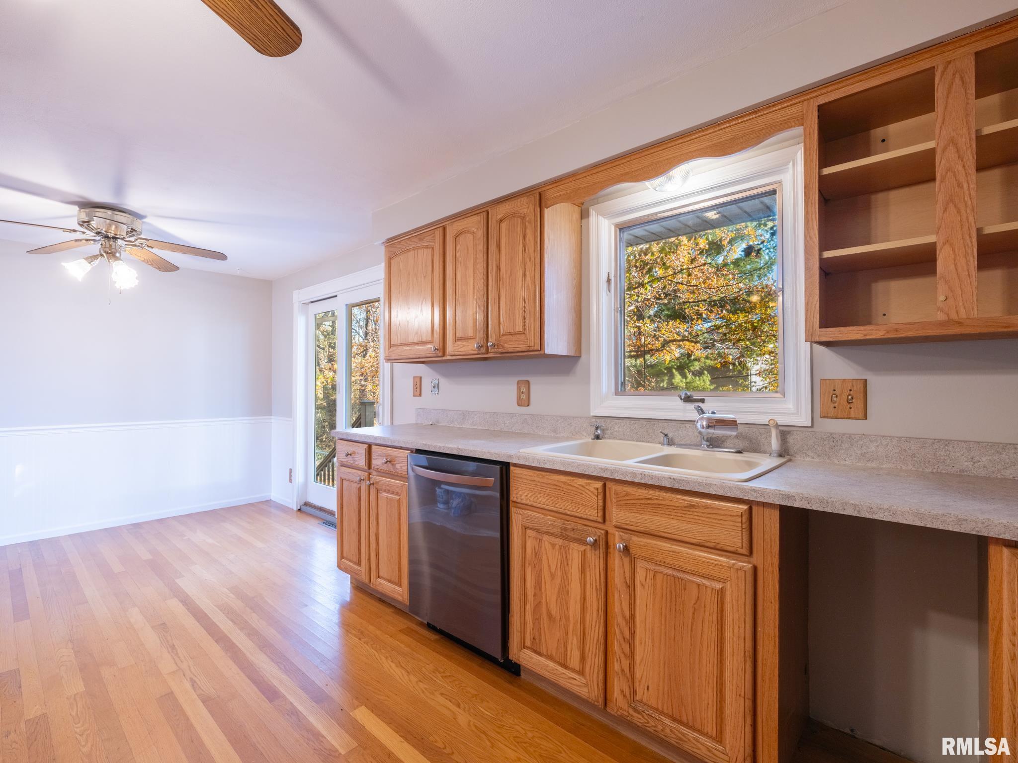 9622 W LANCASTER Road