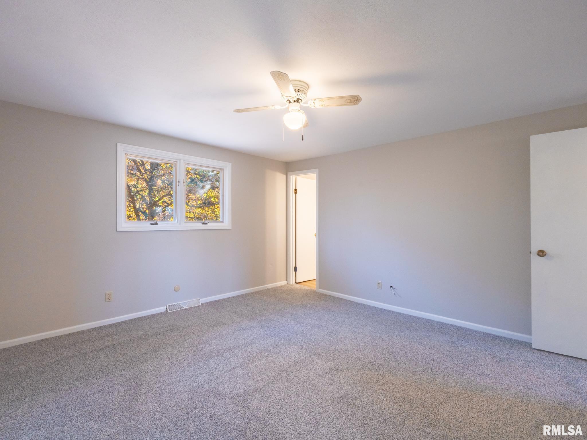 9622 W LANCASTER Road