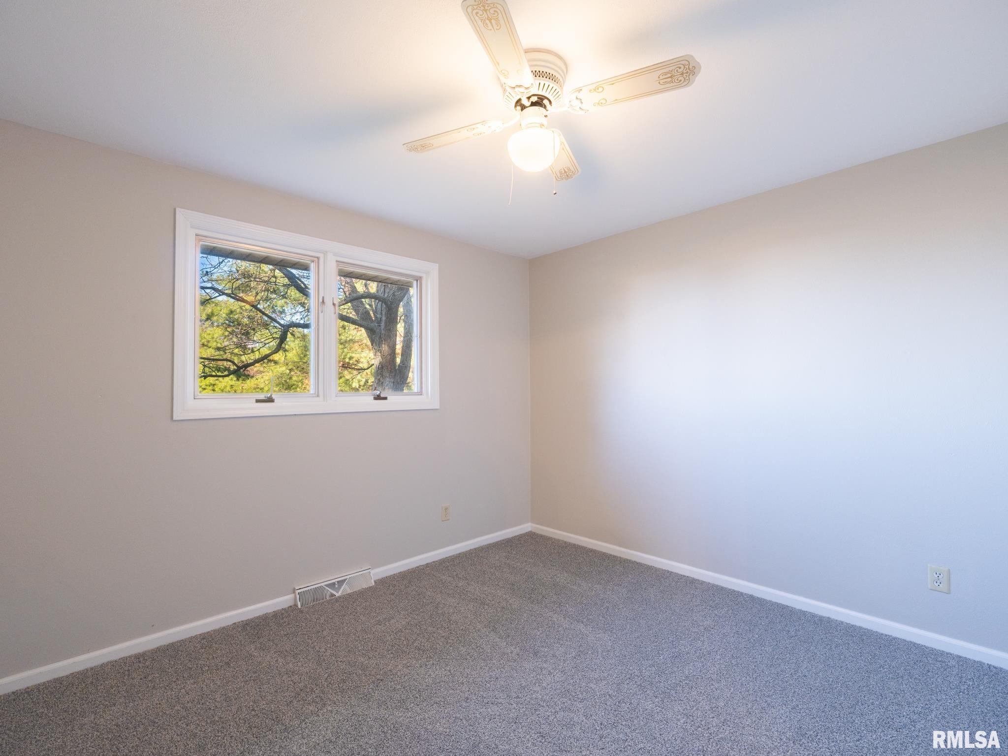 9622 W LANCASTER Road