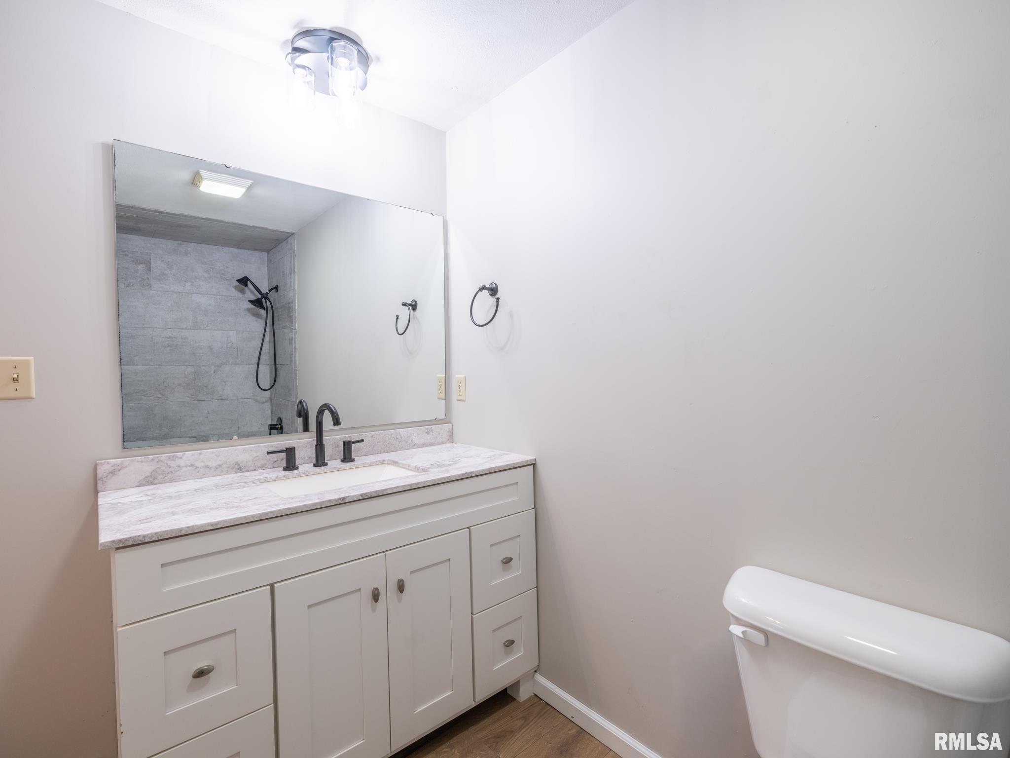 9622 W LANCASTER Road